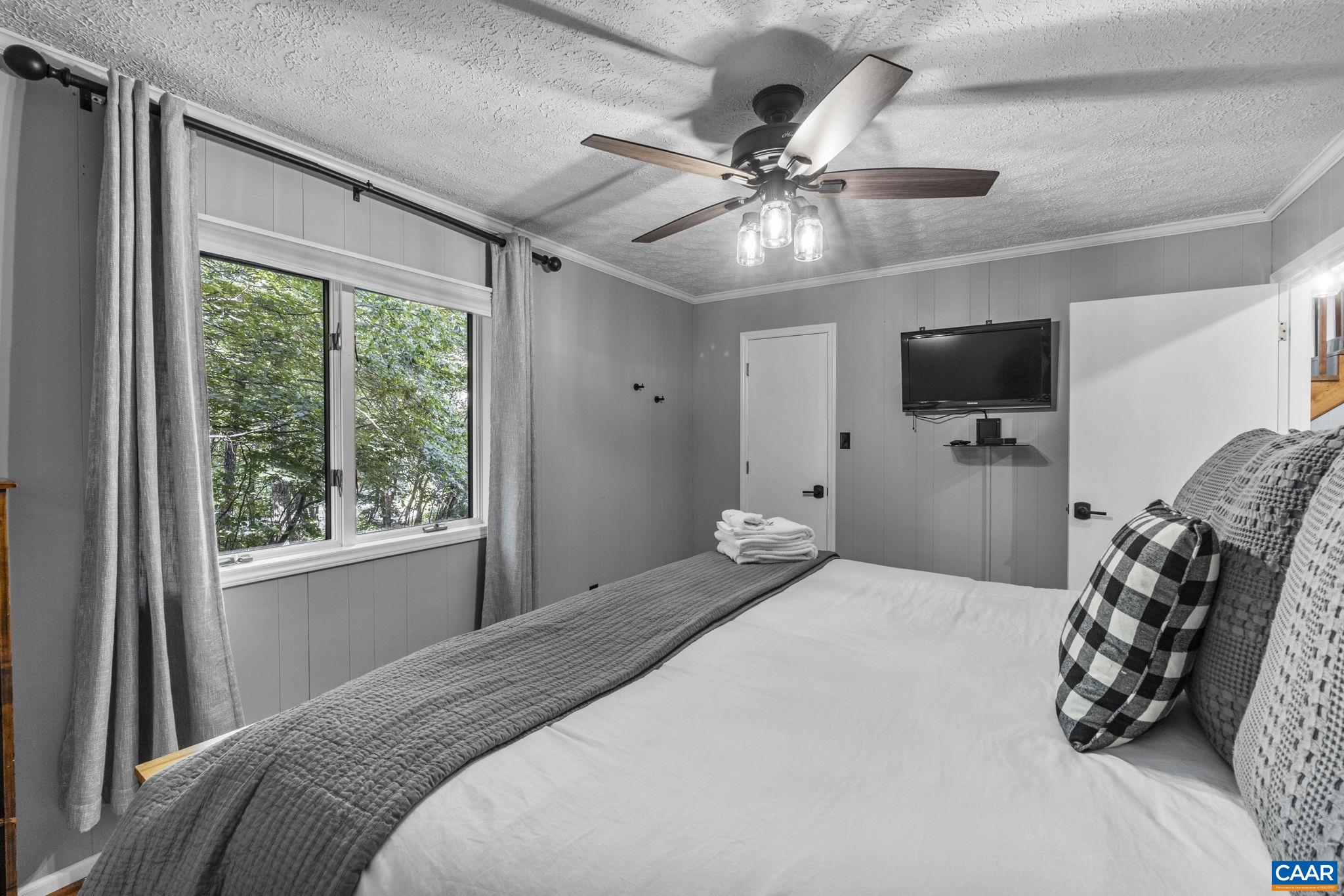 153 GUMTREE DR