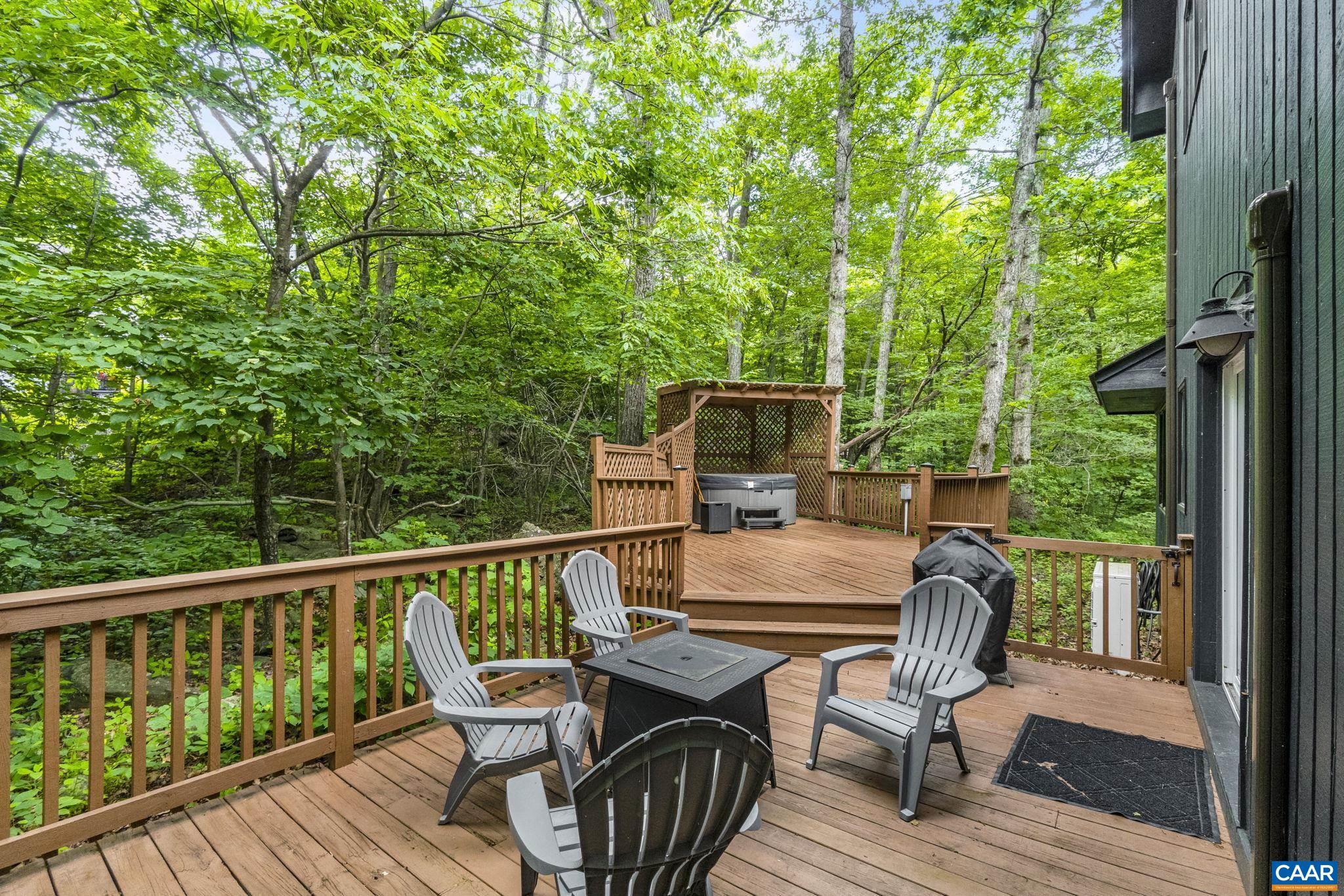 153 GUMTREE DR