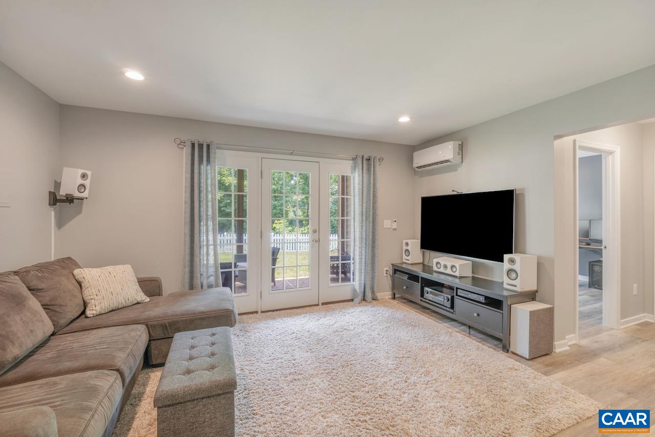 1310 COURTYARD DR