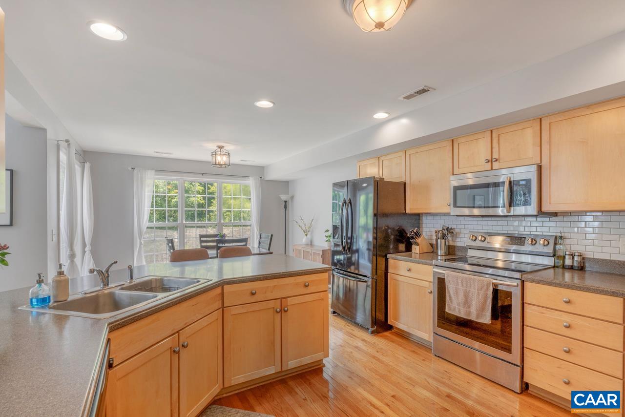 1310 COURTYARD DR
