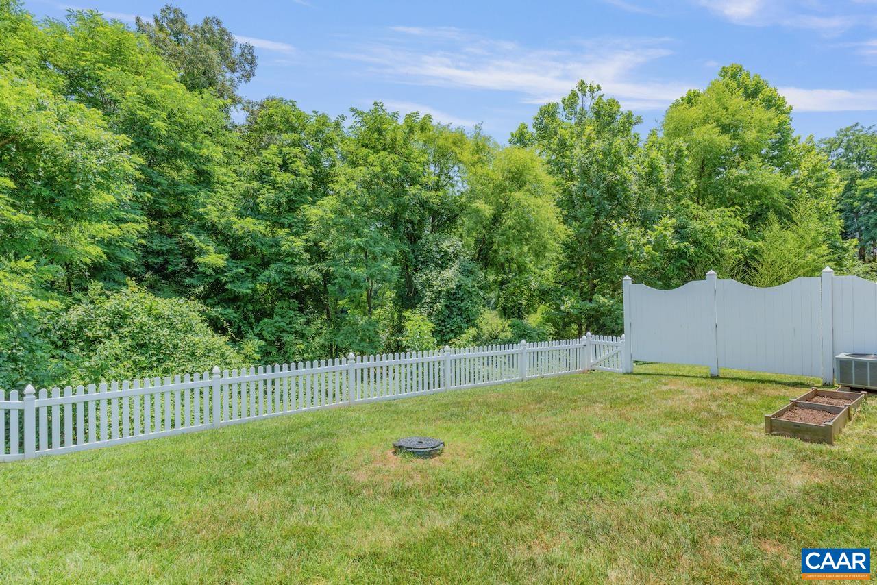 1310 COURTYARD DR