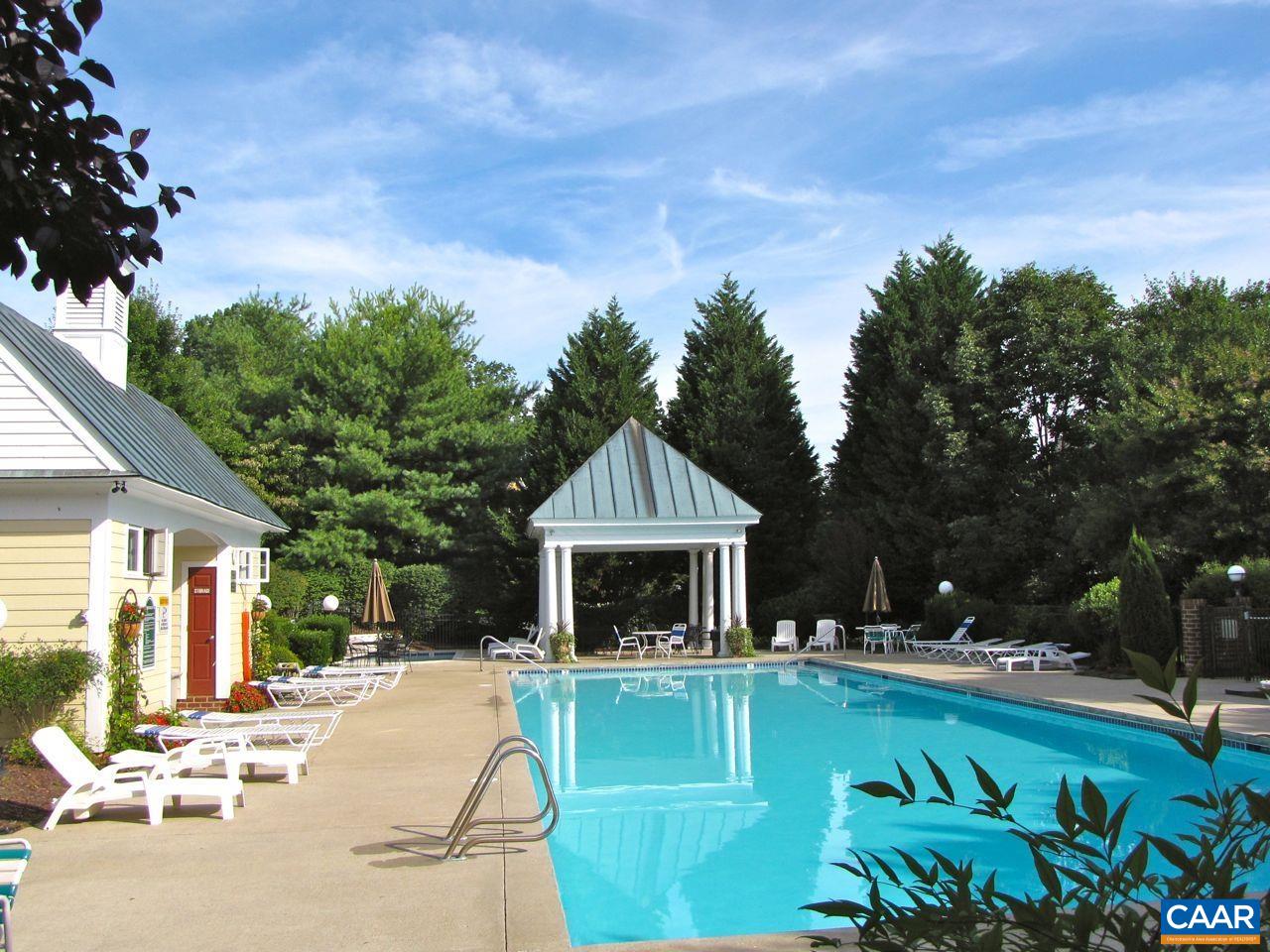 1310 COURTYARD DR