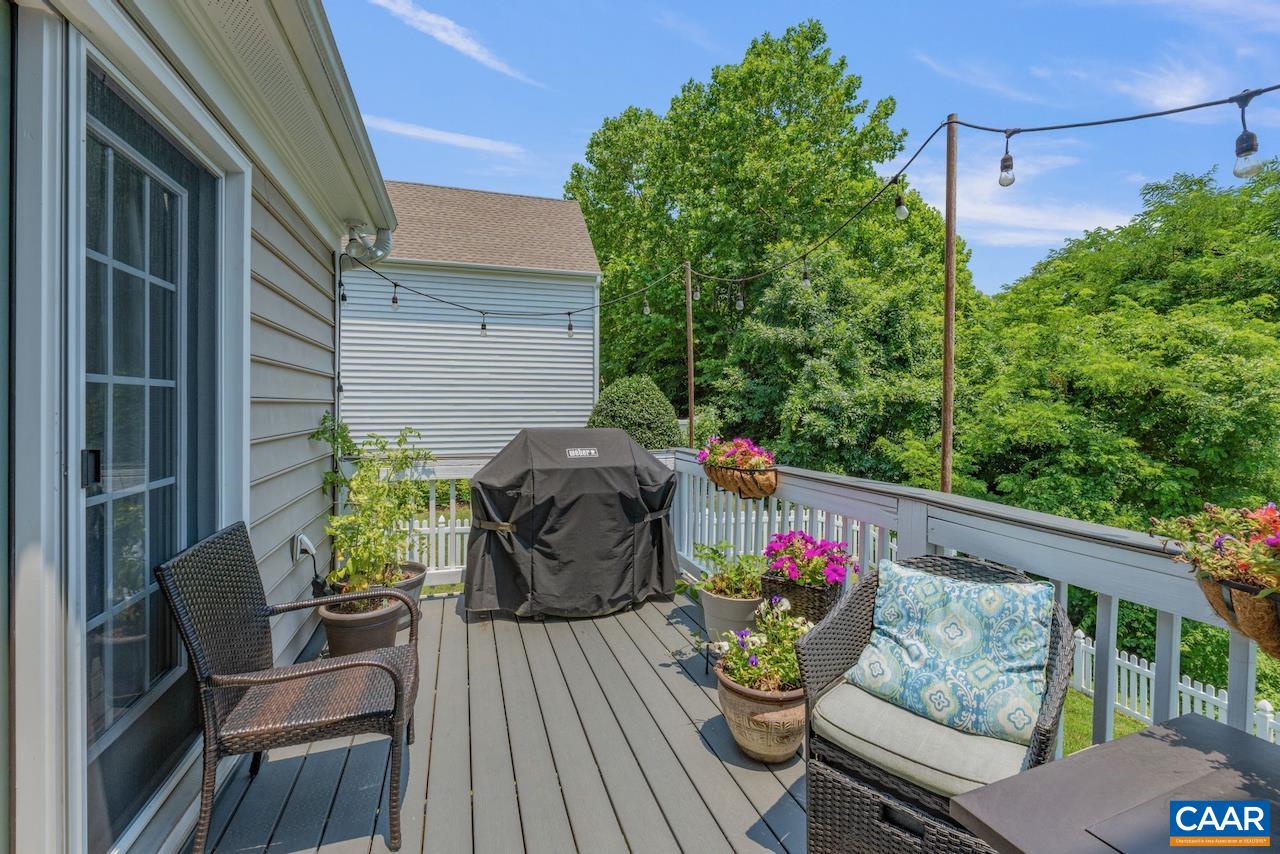 1310 COURTYARD DR