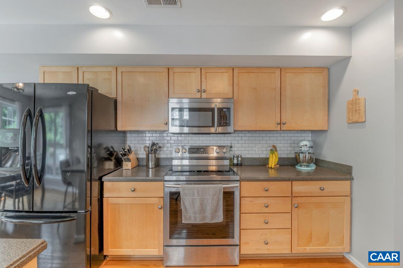 1310 COURTYARD DR
