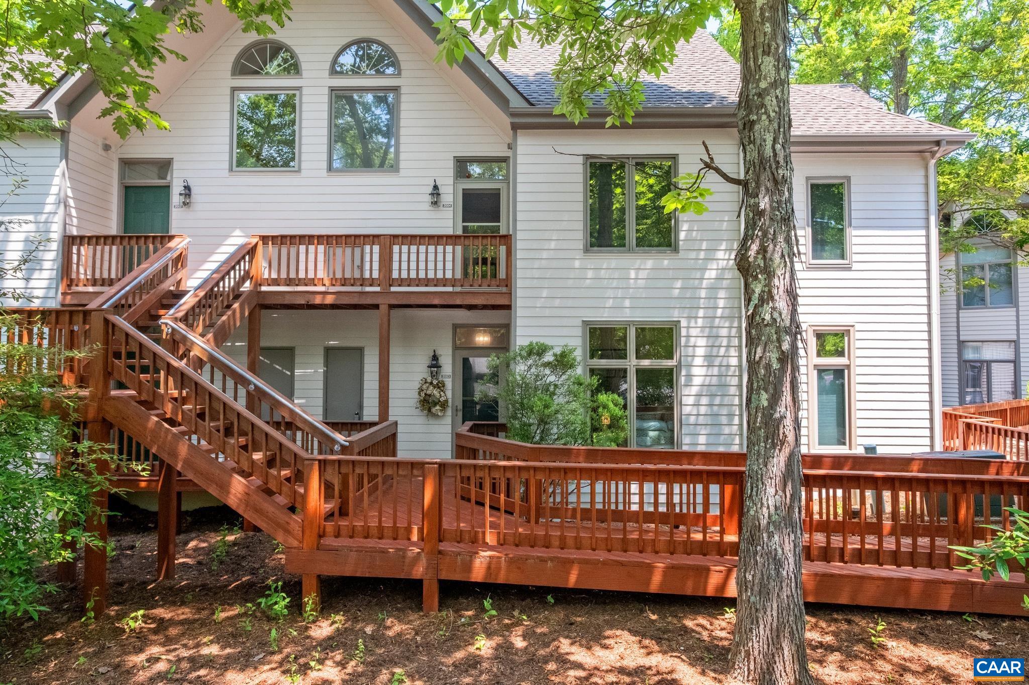 2003 STONE RIDGE WOODS CONDOS