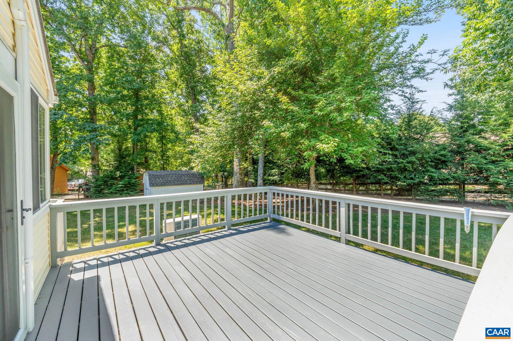 4 ASHTON RD