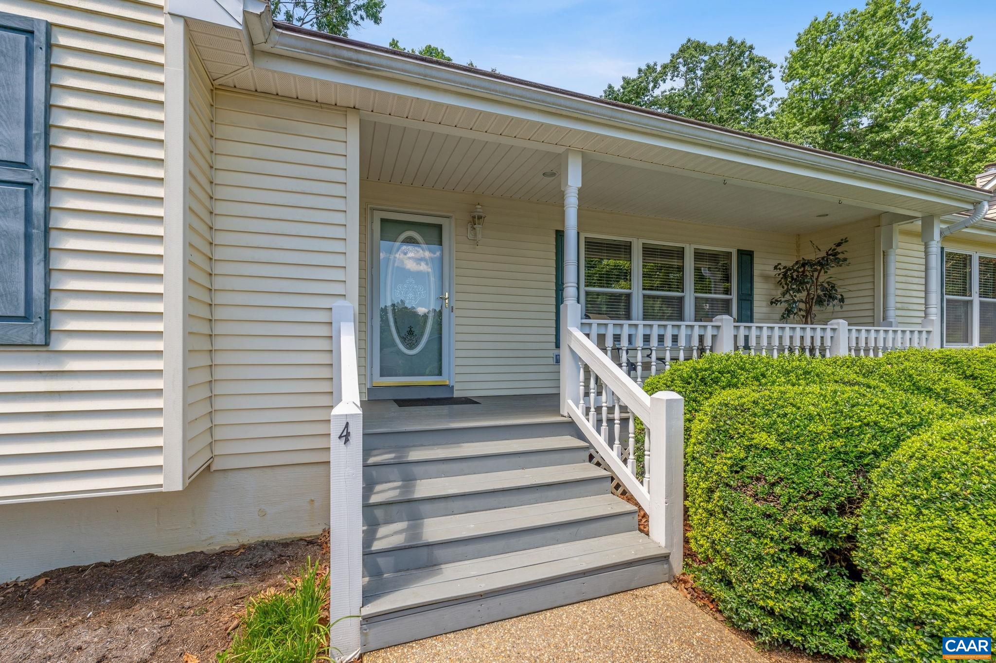 4 ASHTON RD