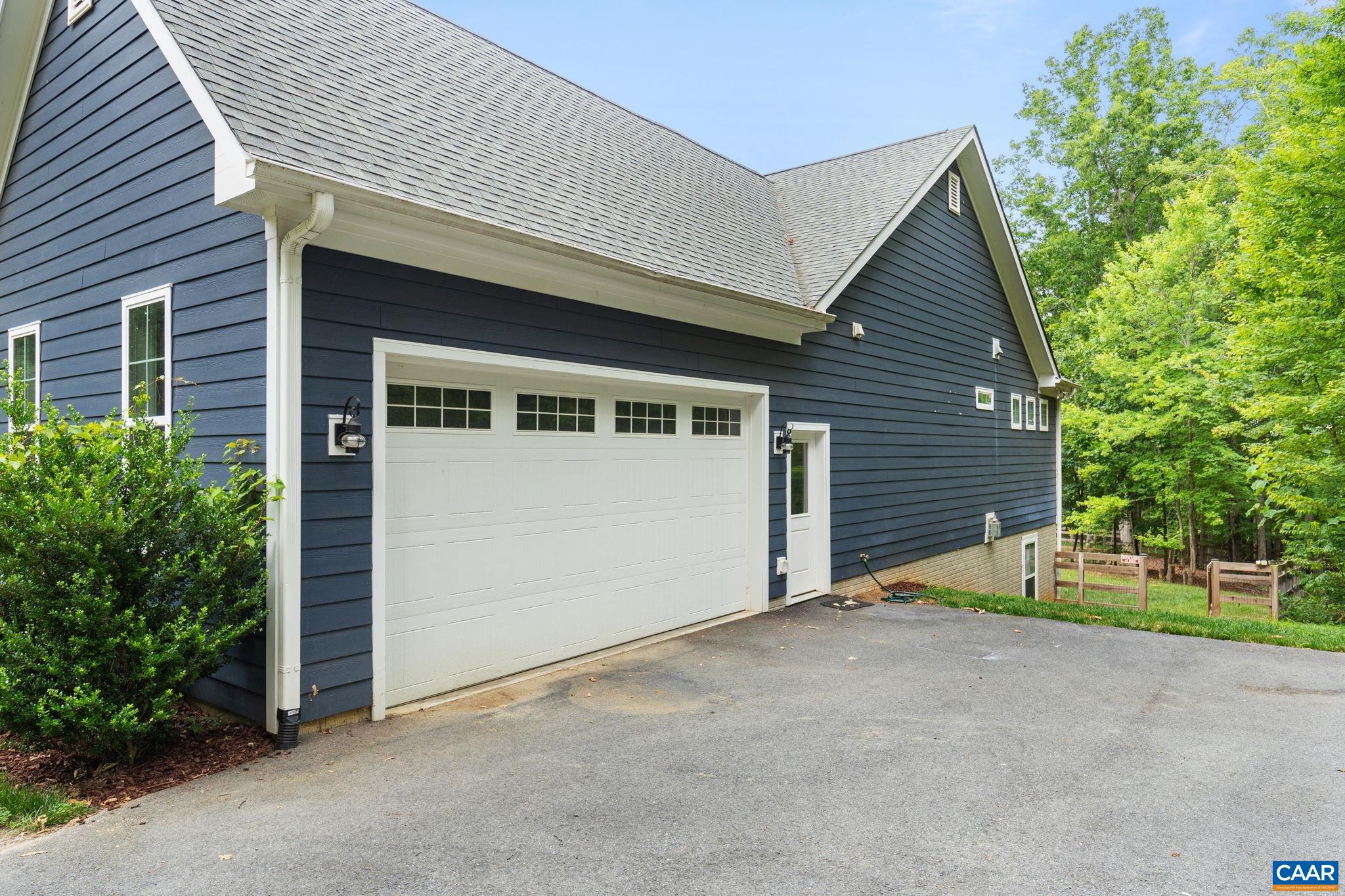 2160 UNION MILLS RD