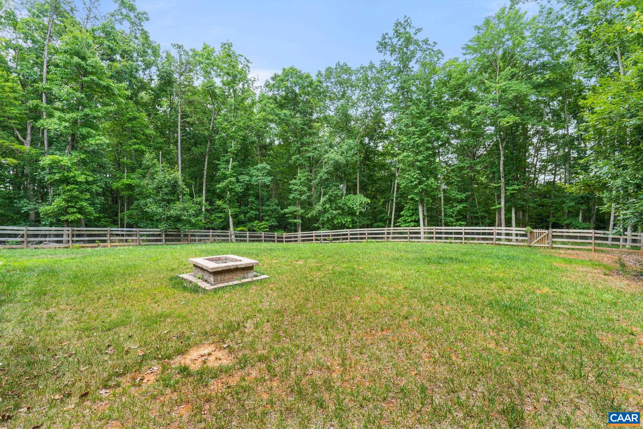 2160 UNION MILLS RD