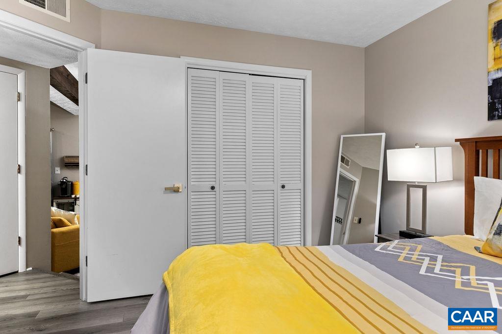 744 LAURELWOOD CONDOS