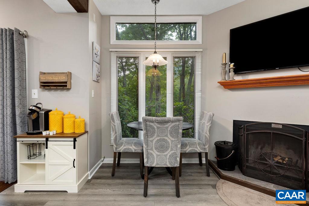 744 LAURELWOOD CONDOS