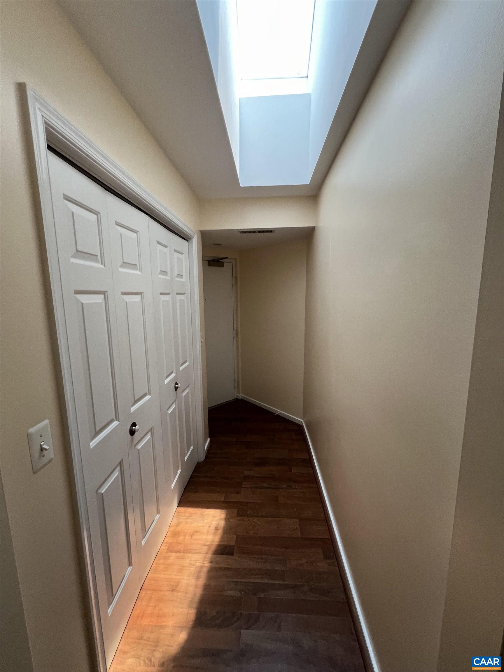 1220 CLIFDEN GREENE