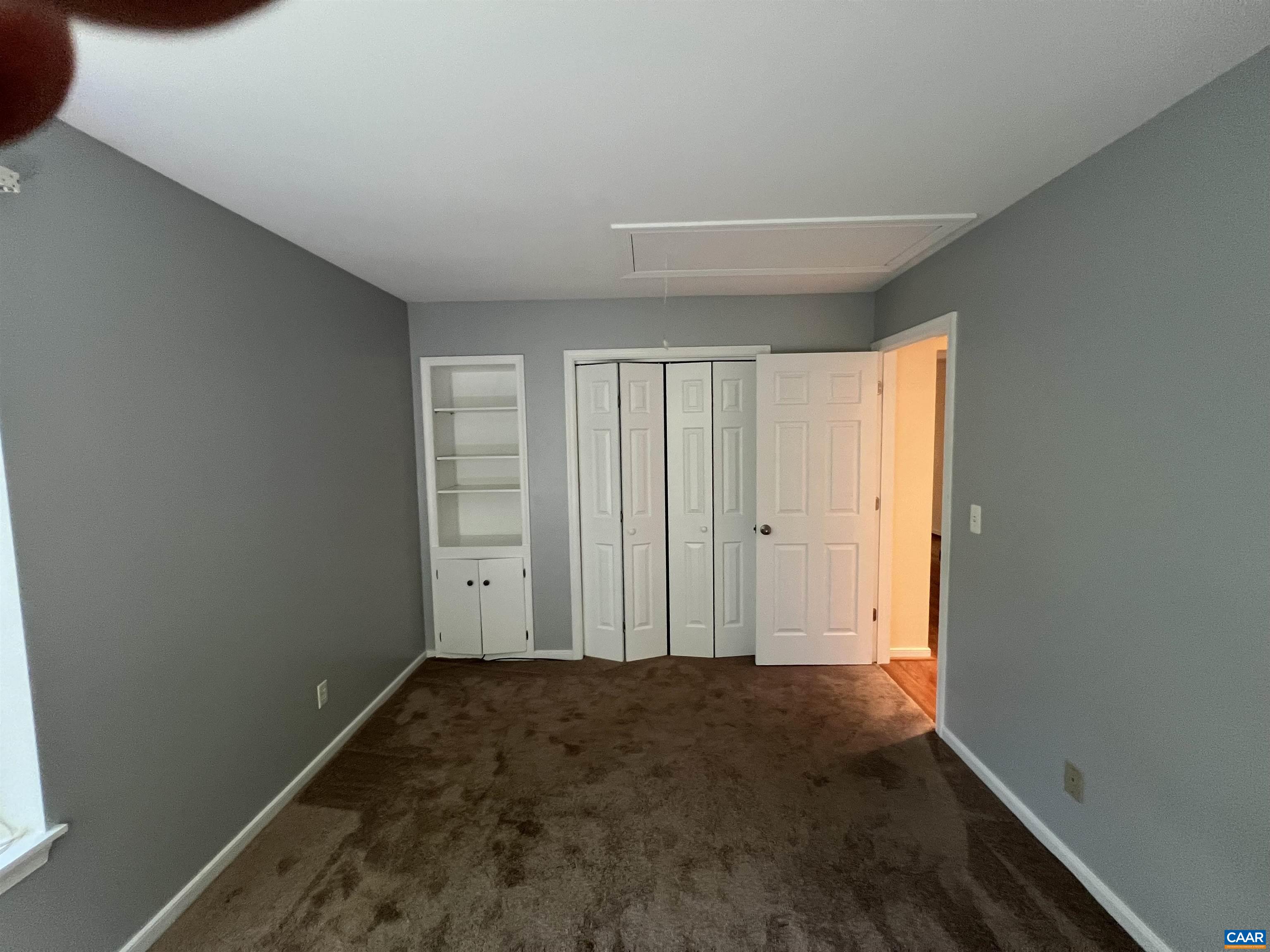 1220 CLIFDEN GREENE