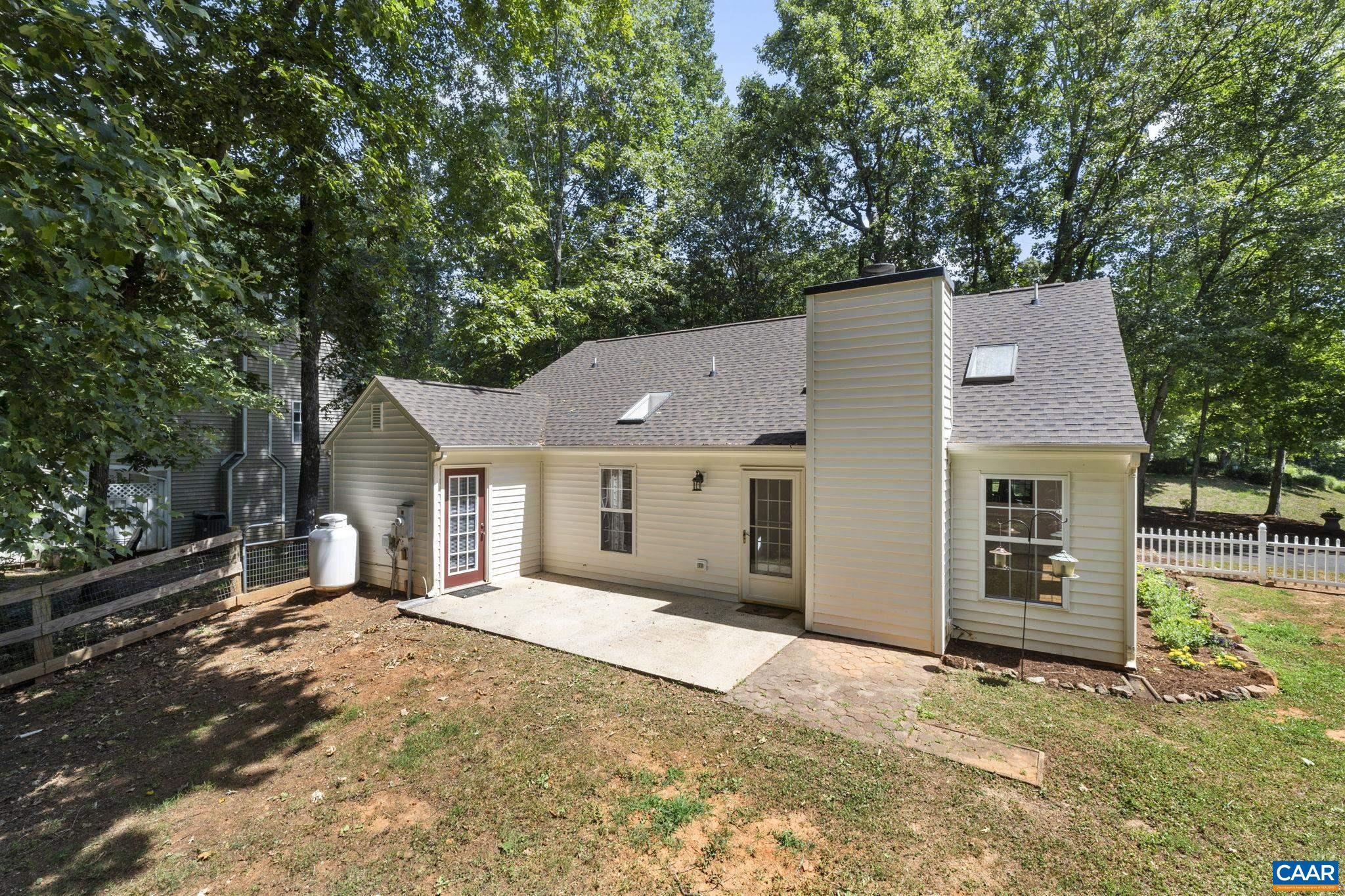 298 NORTHRIDGE RD