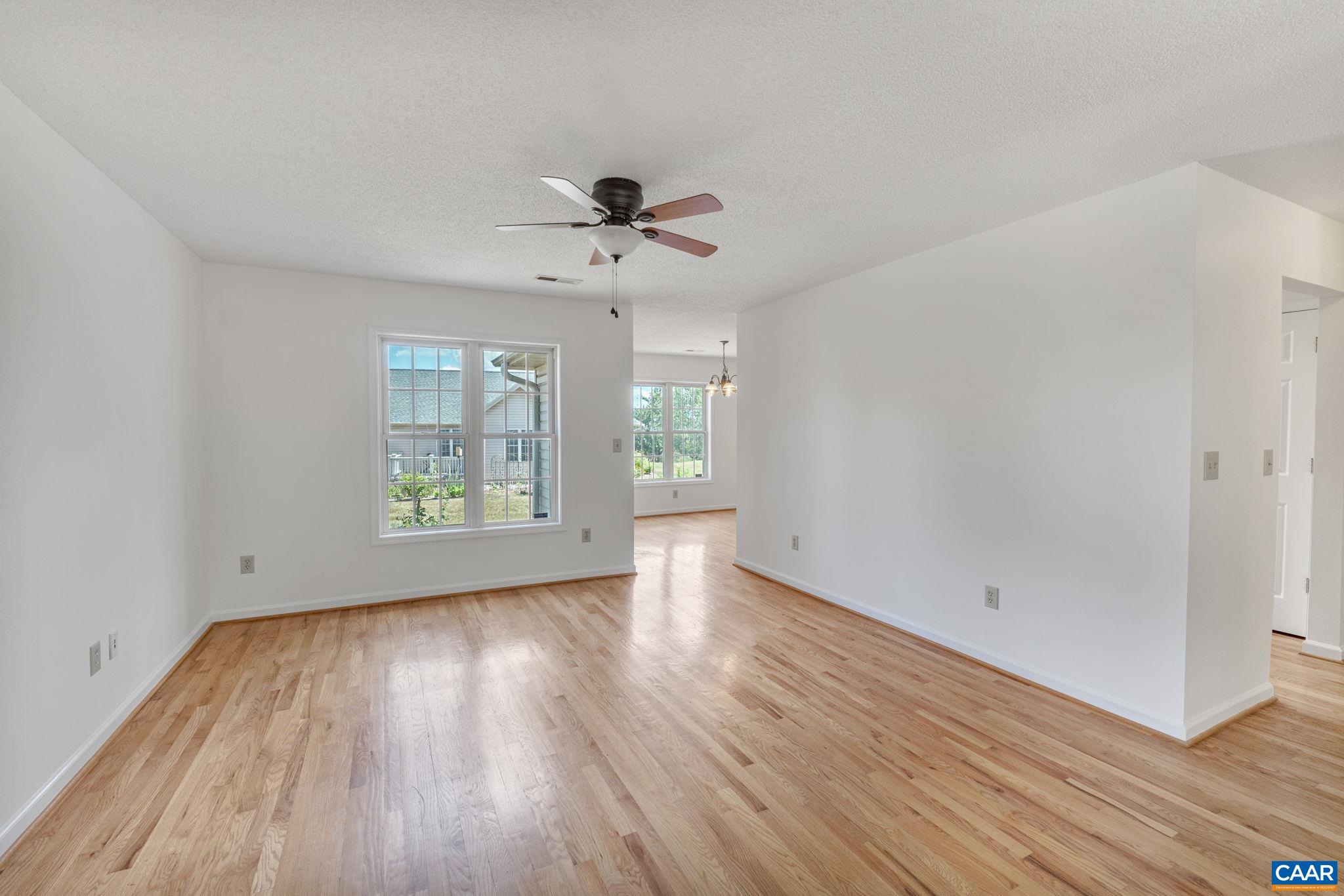25 ENCHANTED VIEW CIR