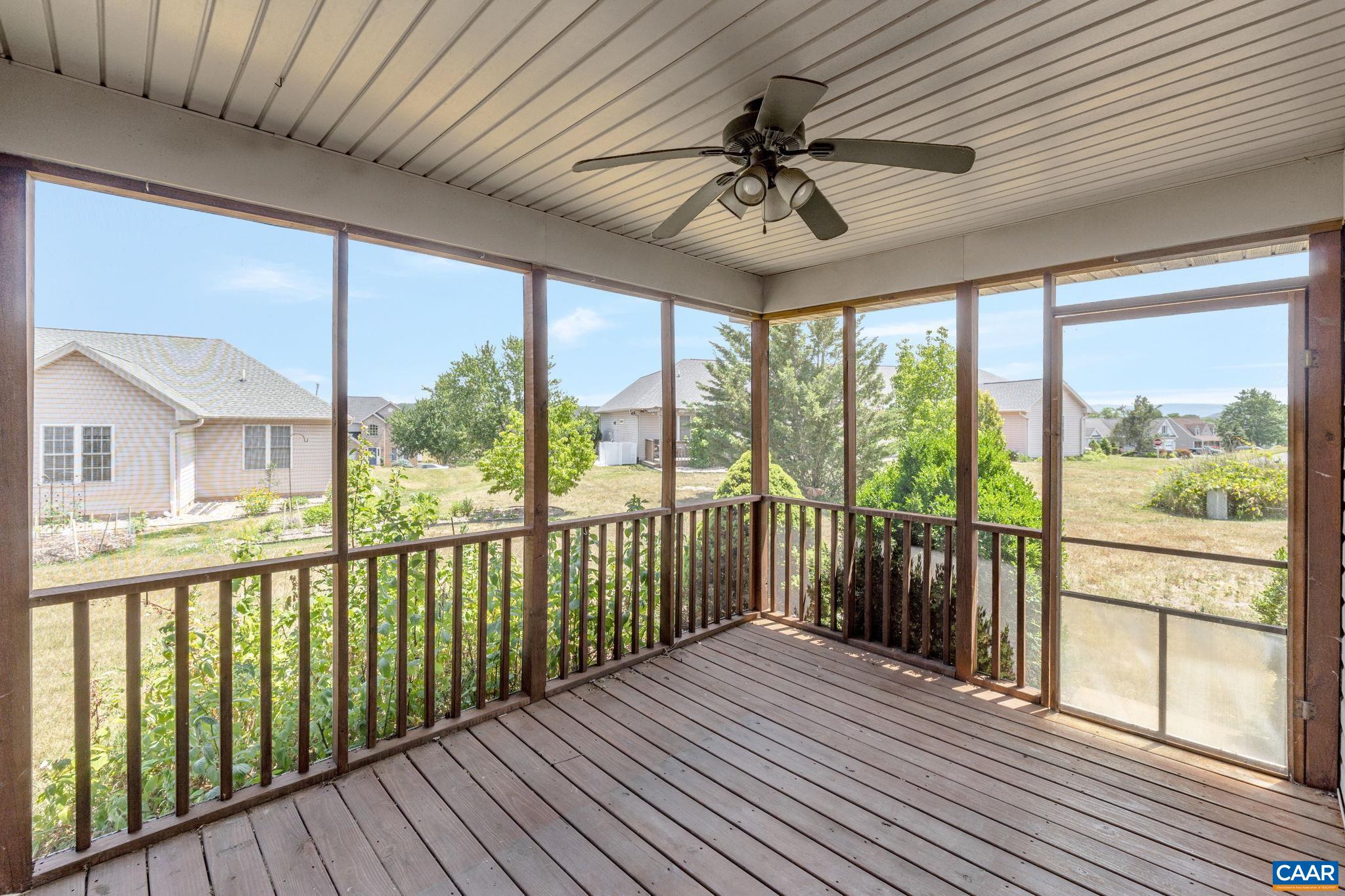 25 ENCHANTED VIEW CIR