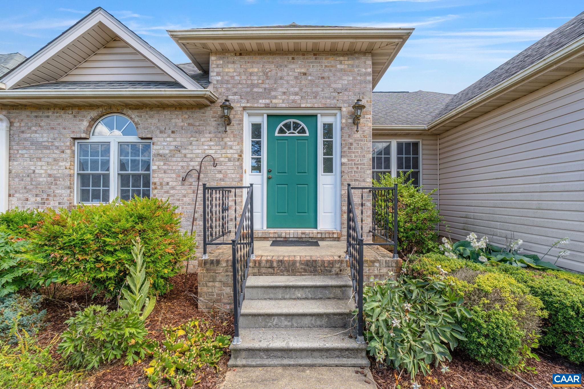 25 ENCHANTED VIEW CIR