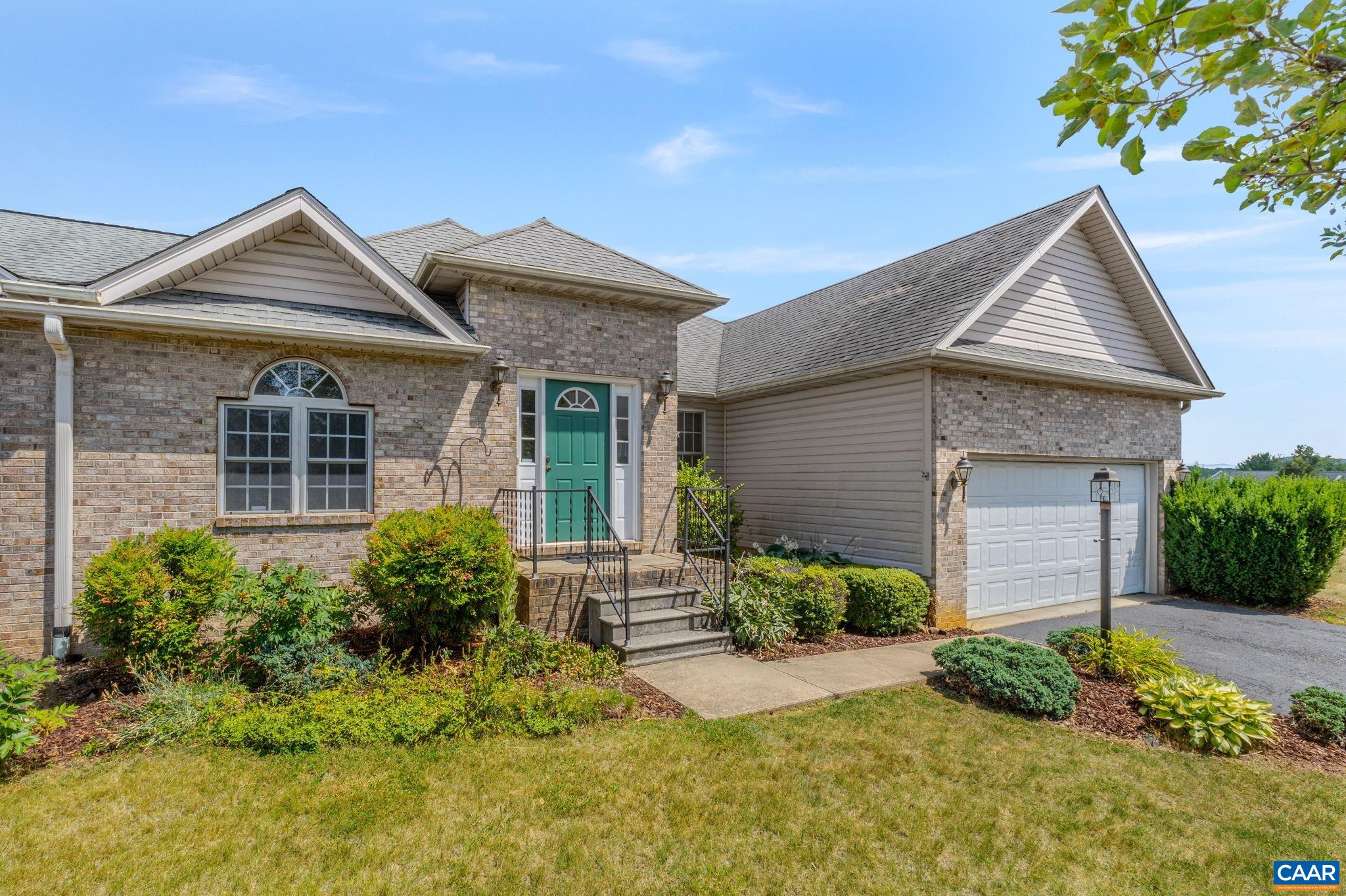 25 ENCHANTED VIEW CIR