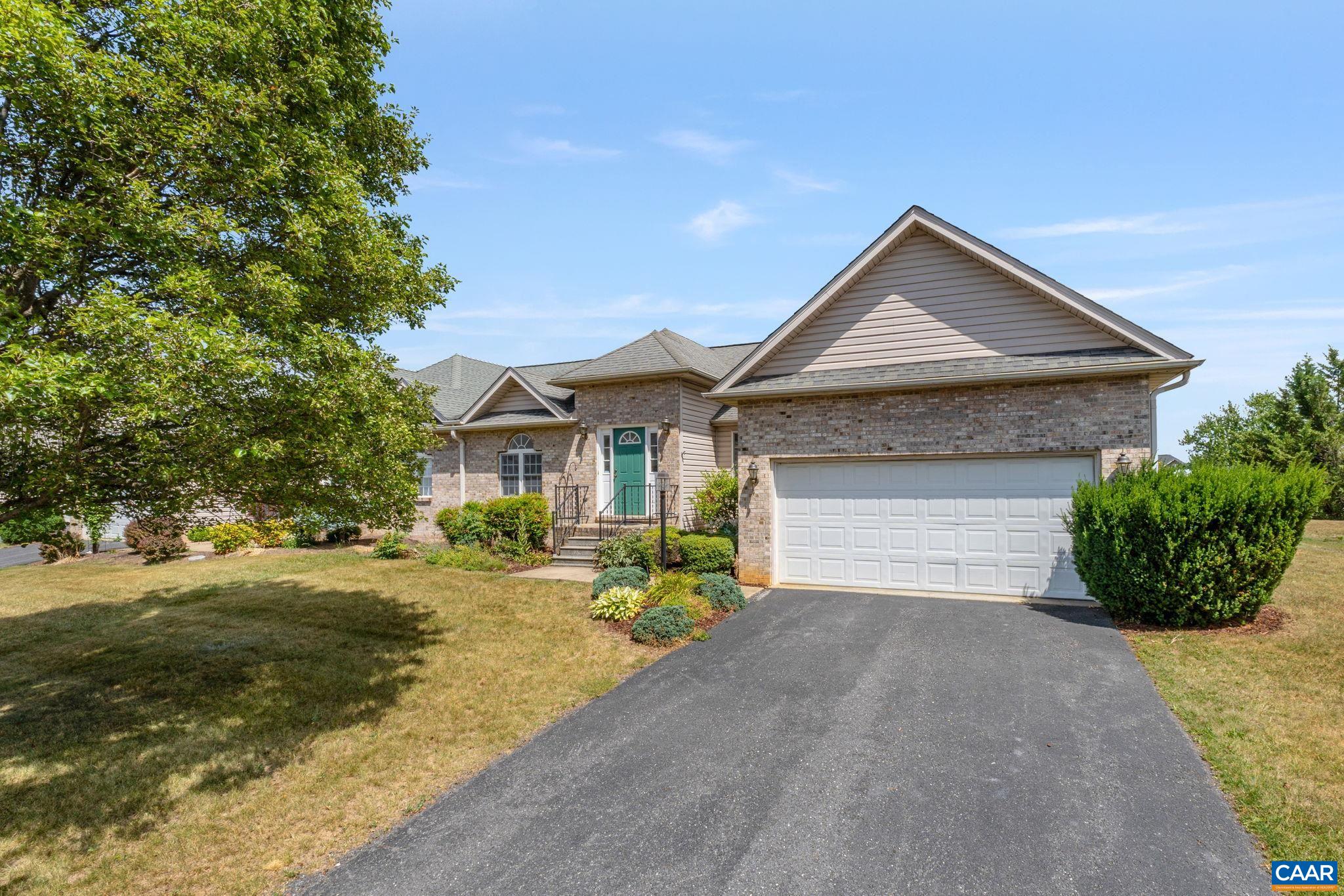 25 ENCHANTED VIEW CIR