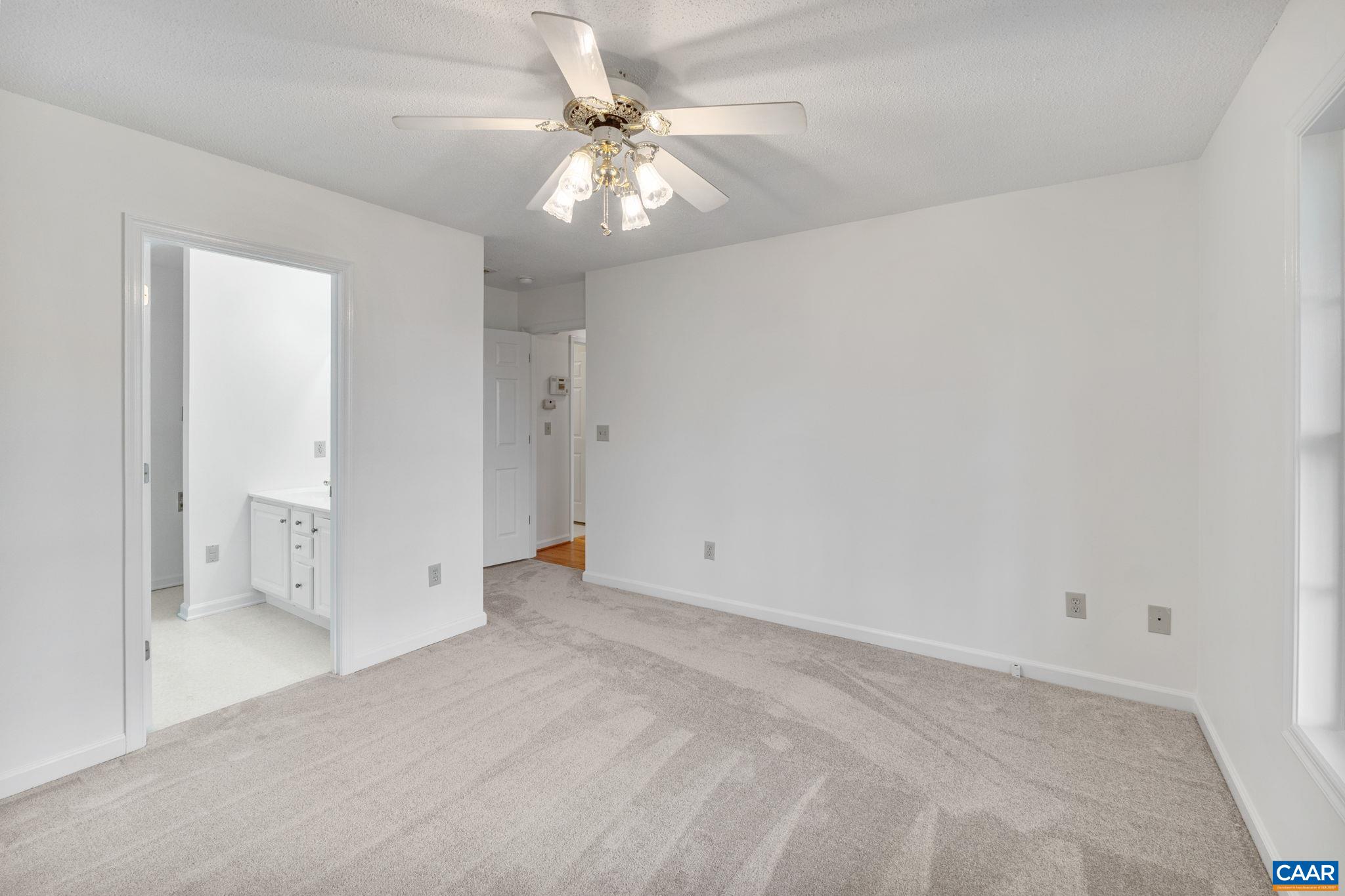 25 ENCHANTED VIEW CIR