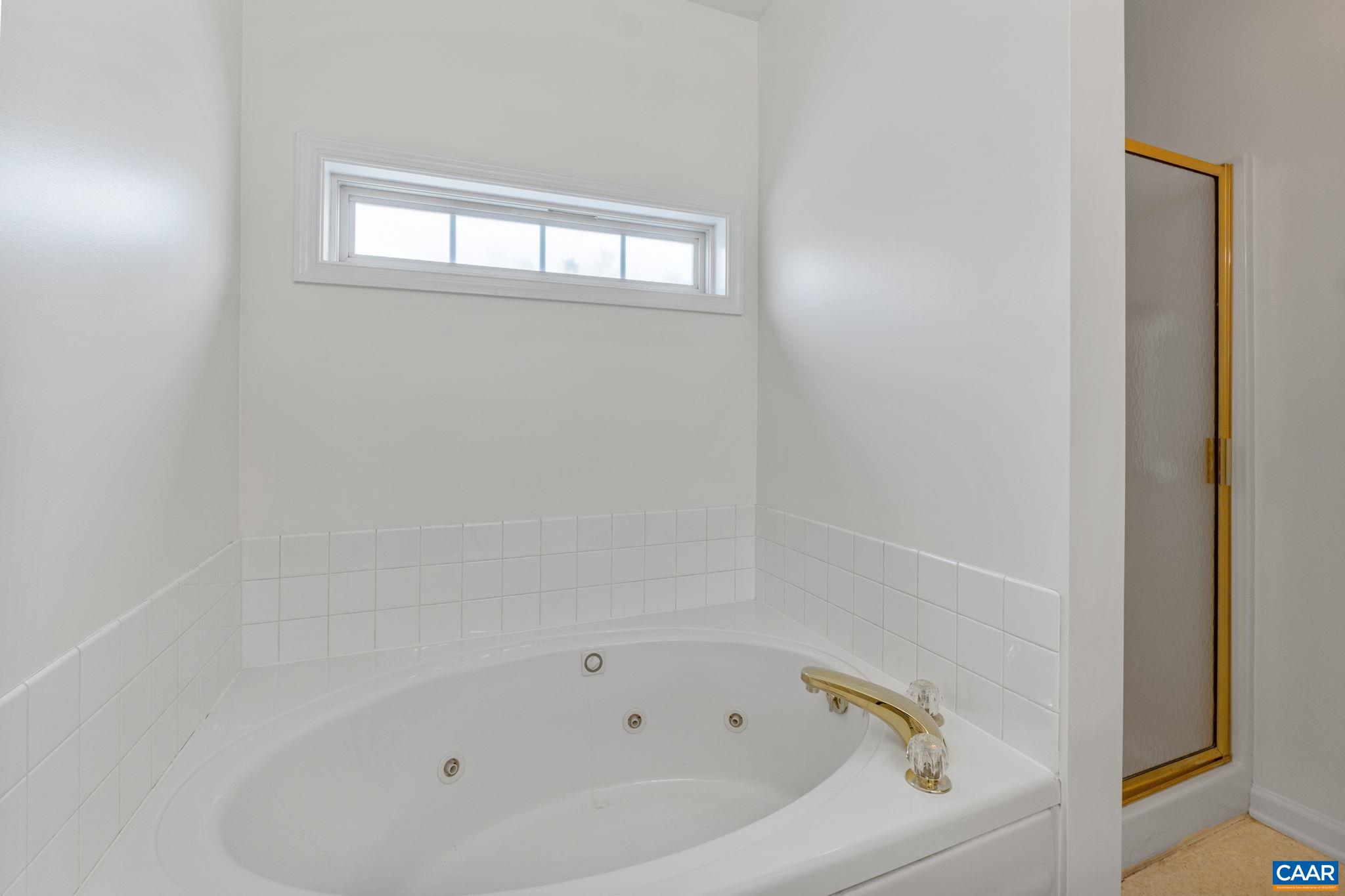 25 ENCHANTED VIEW CIR