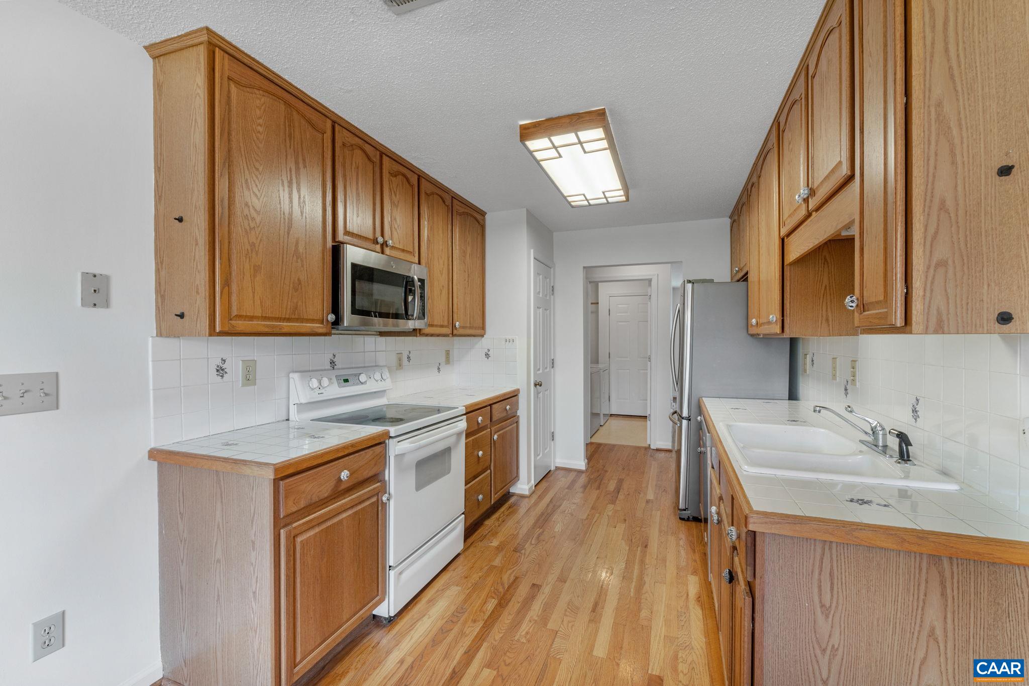 25 ENCHANTED VIEW CIR