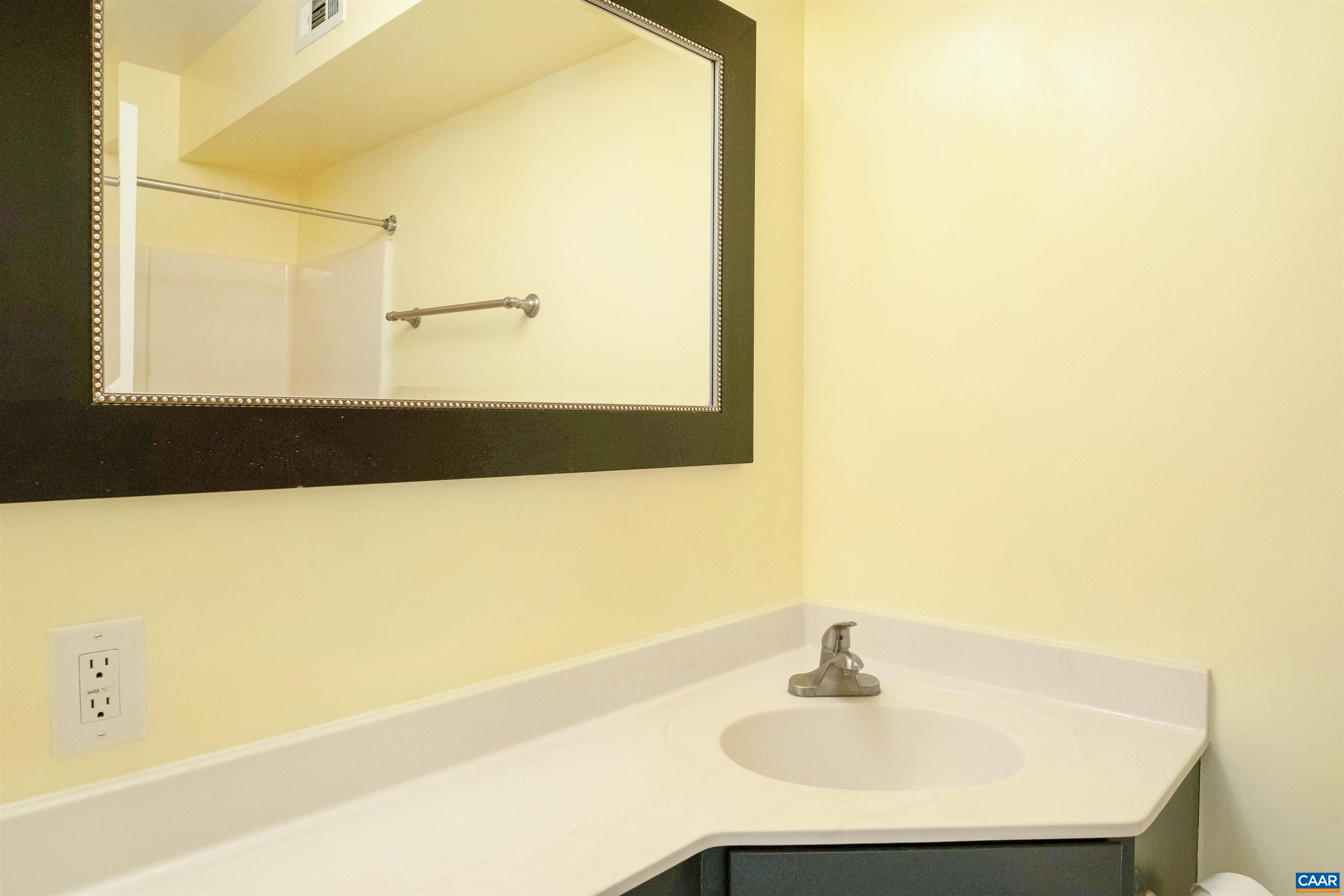 127 TURTLE CREEK RD Unit: 12