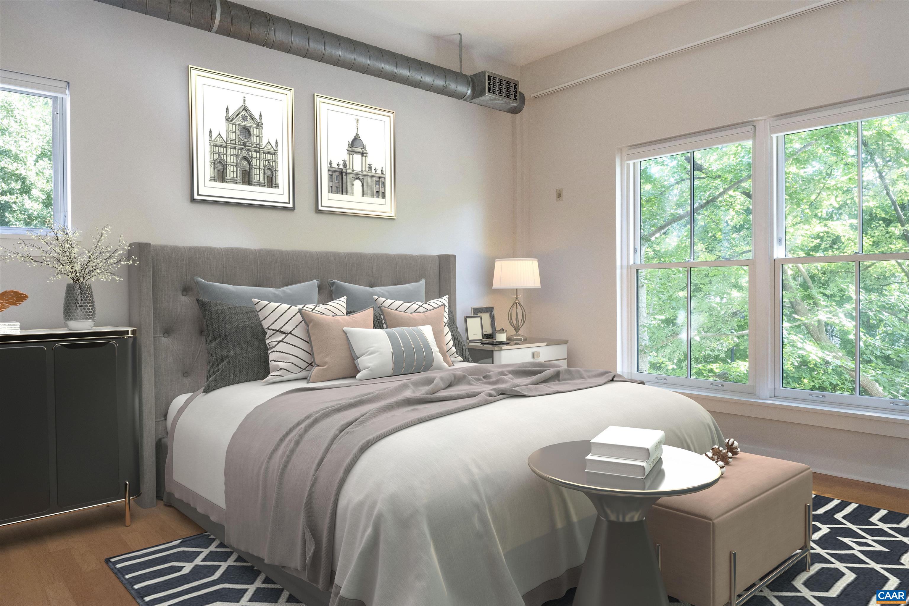 200 DOUGLAS AVE Unit: 1F