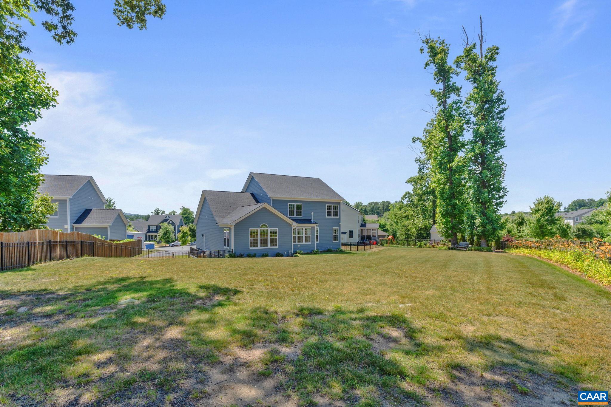 2616 LAVACA CT