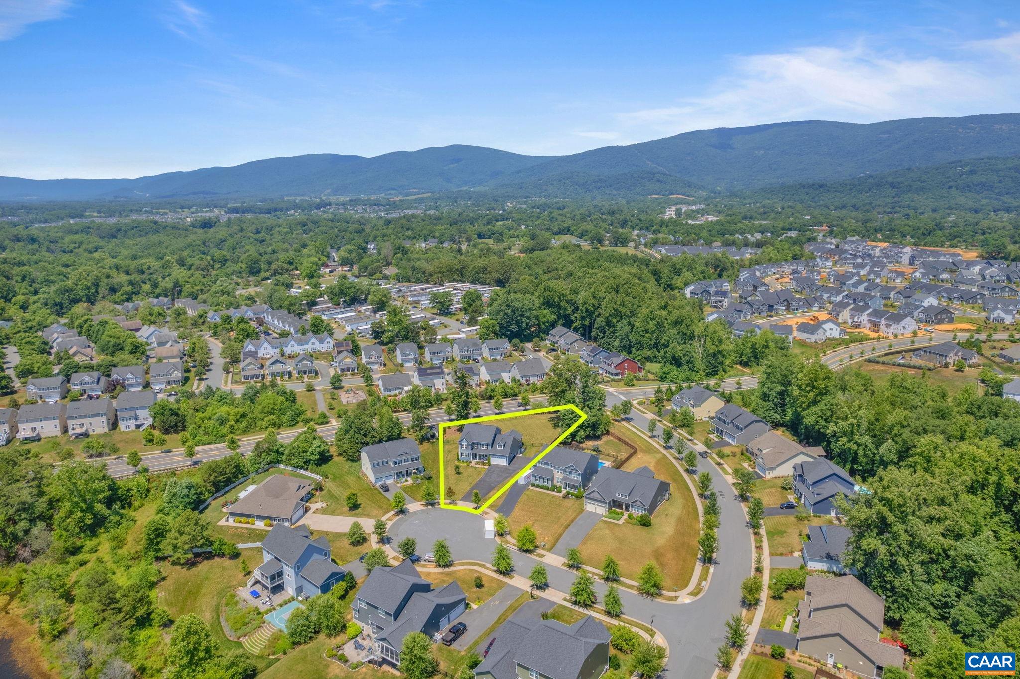 2616 LAVACA CT