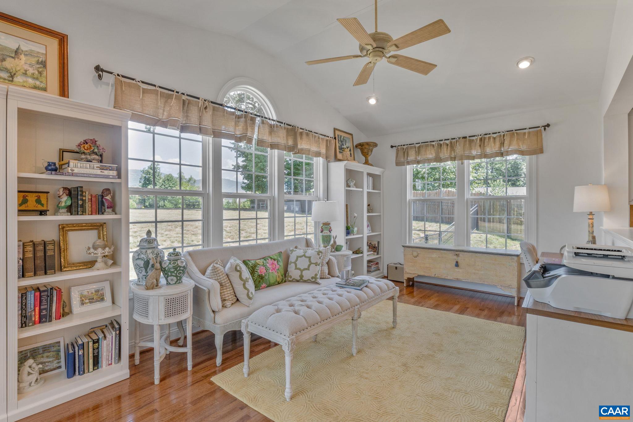 2616 LAVACA CT
