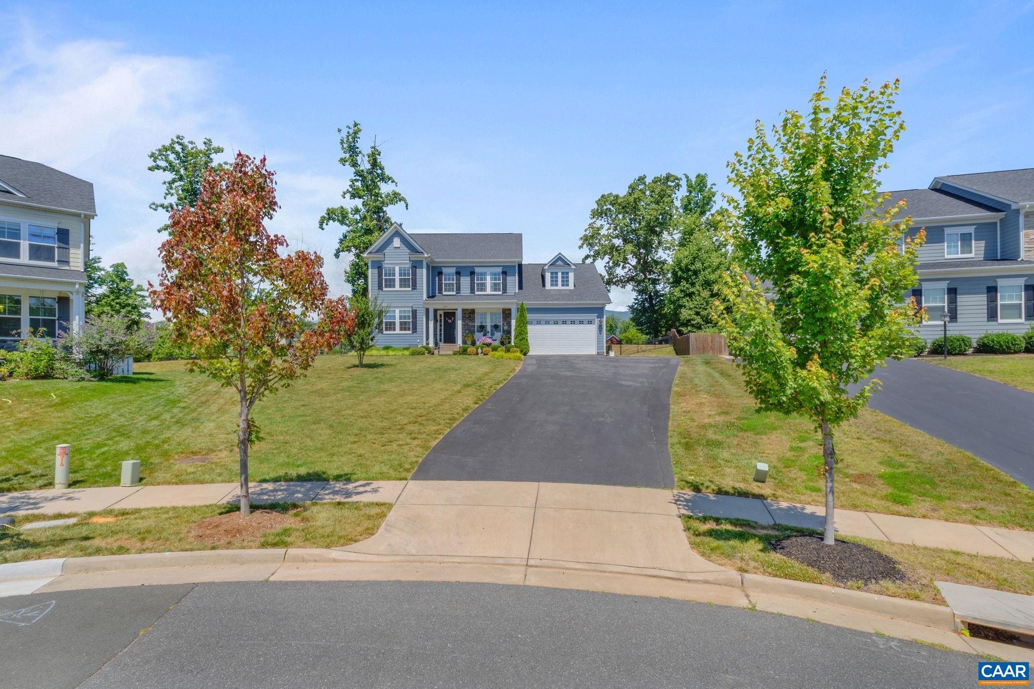 2616 LAVACA CT