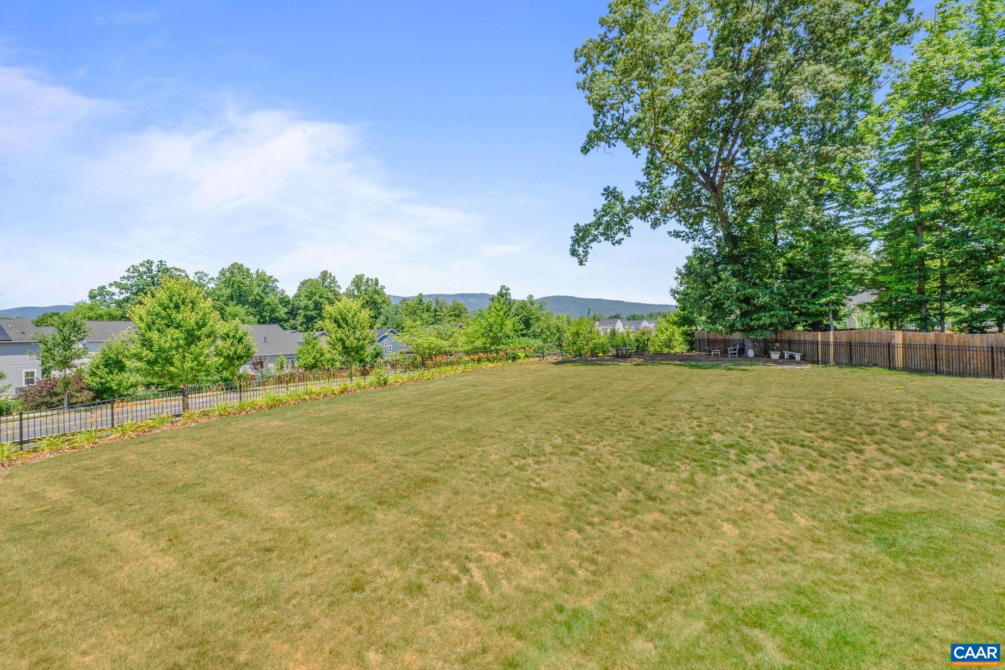 2616 LAVACA CT
