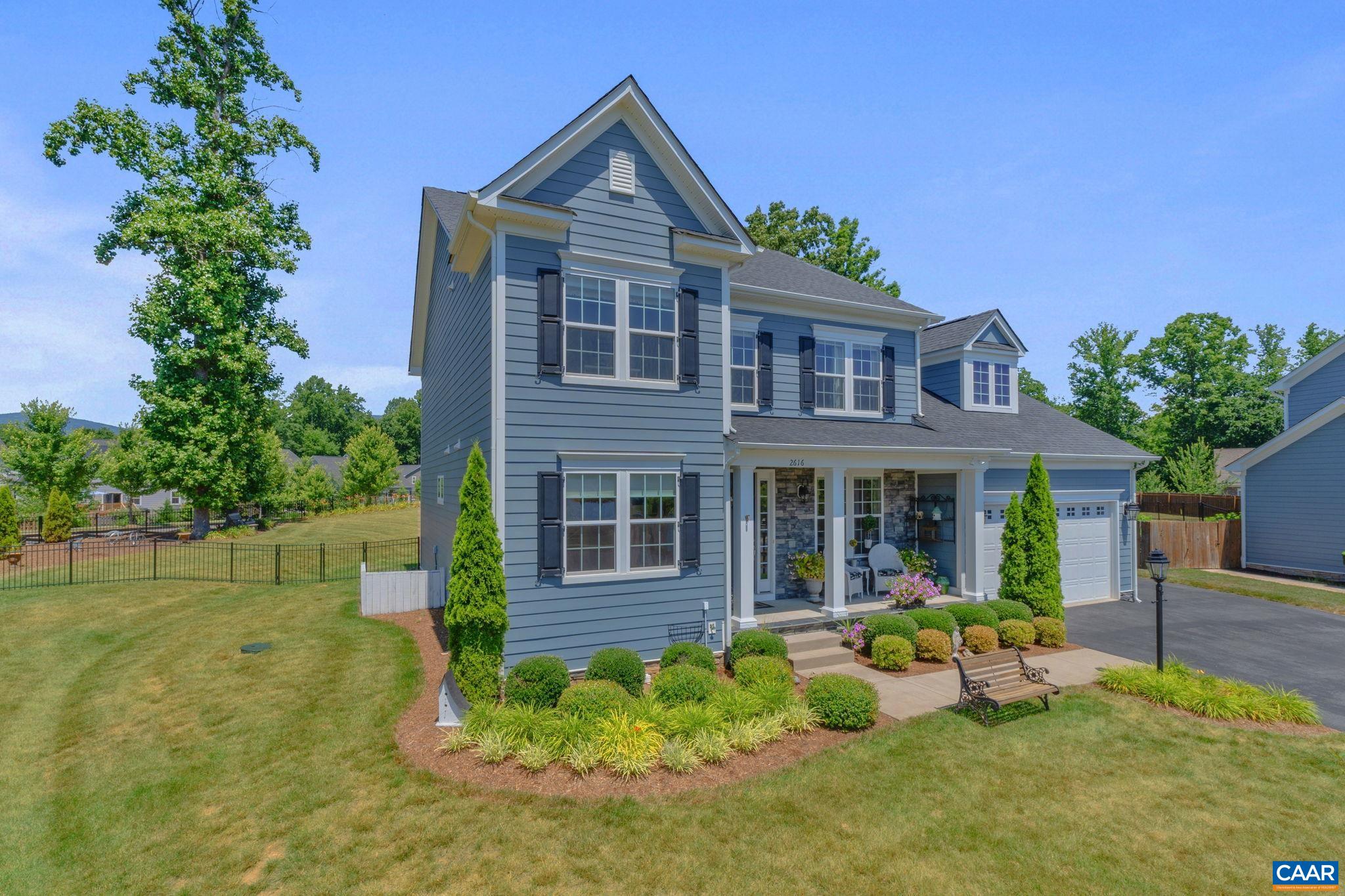 2616 LAVACA CT
