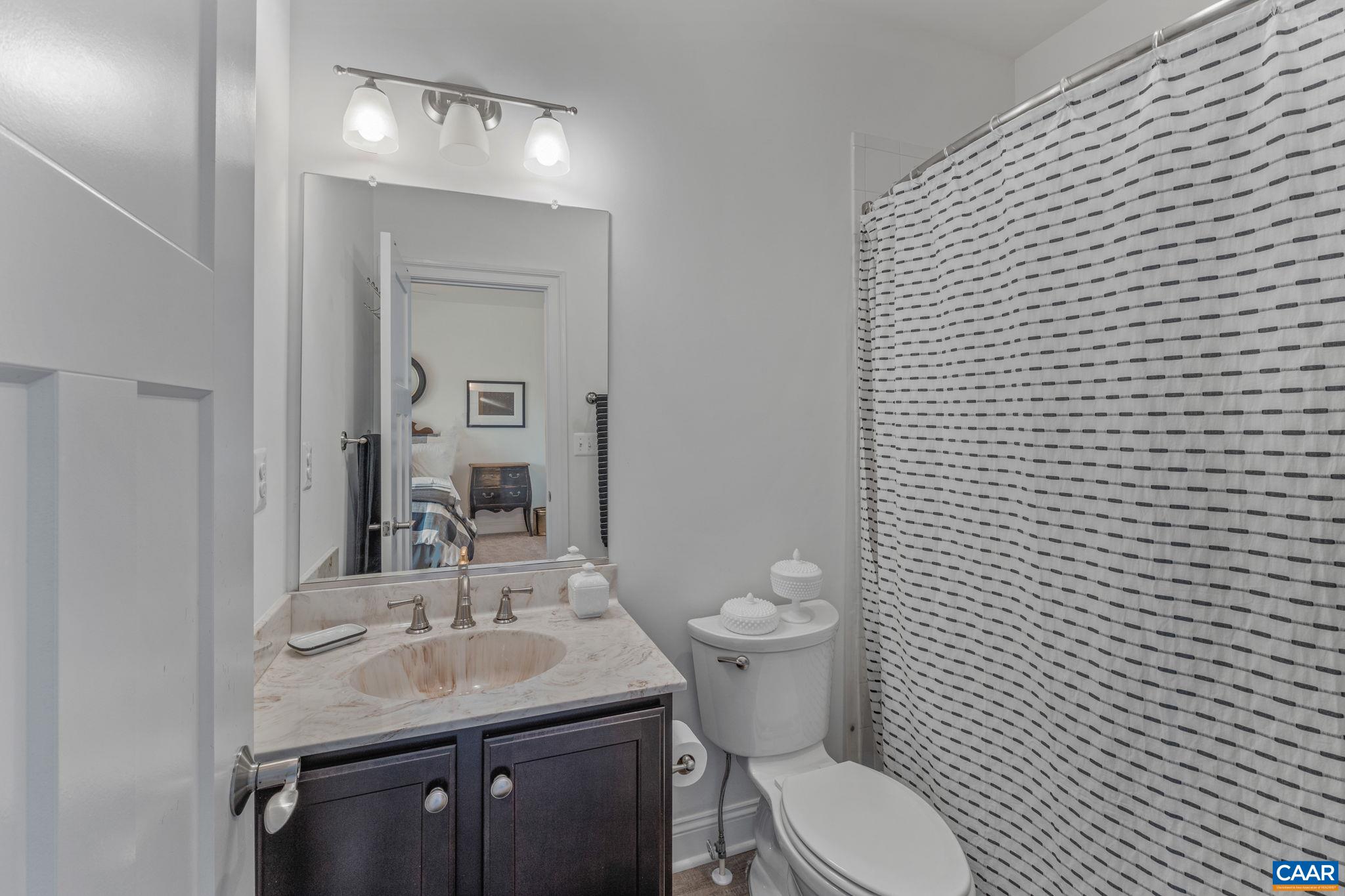 2616 LAVACA CT