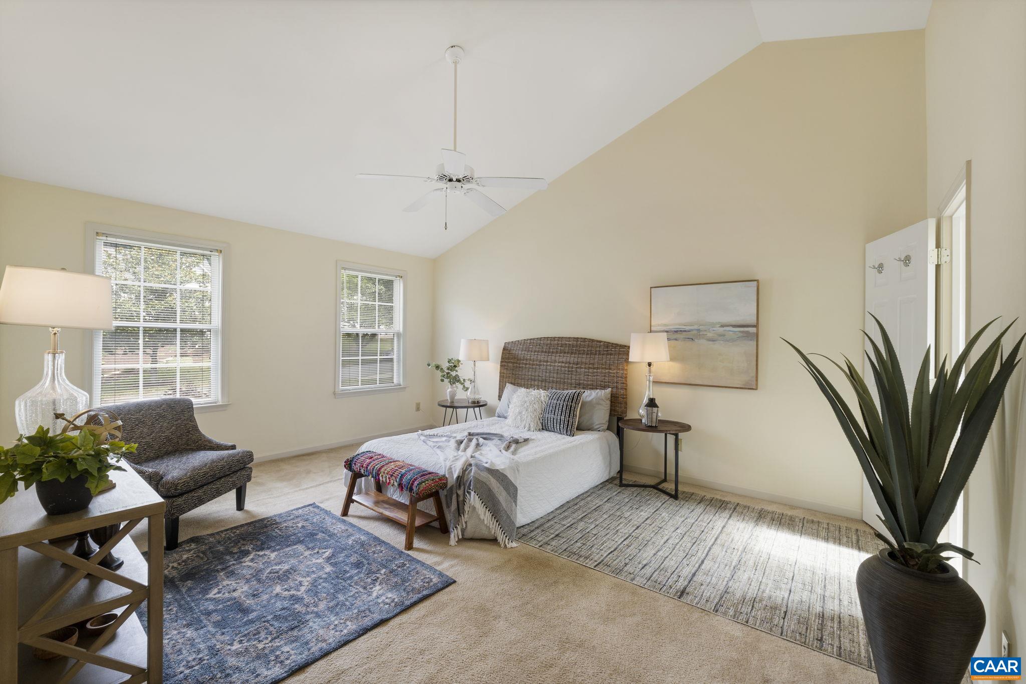 1915 ENGLISH OAKS CIR N