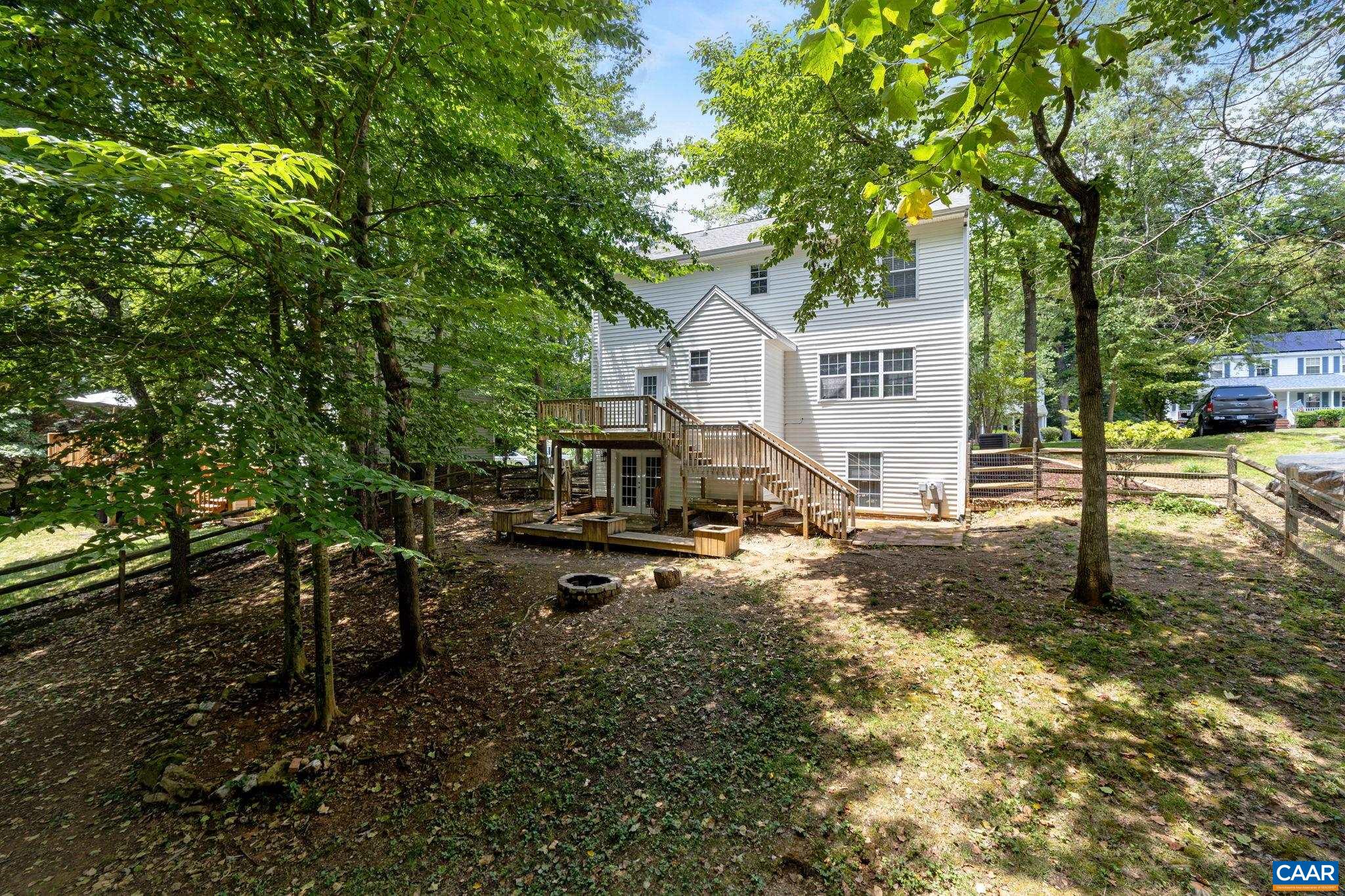 2017 LOCKE LN