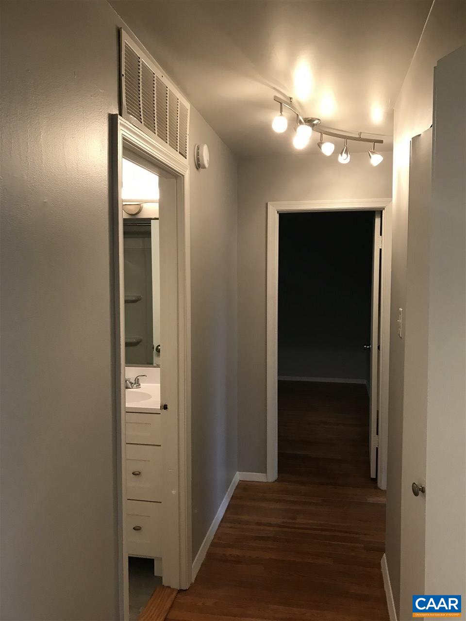 142 HESSIAN HILLS CIR Unit: 3