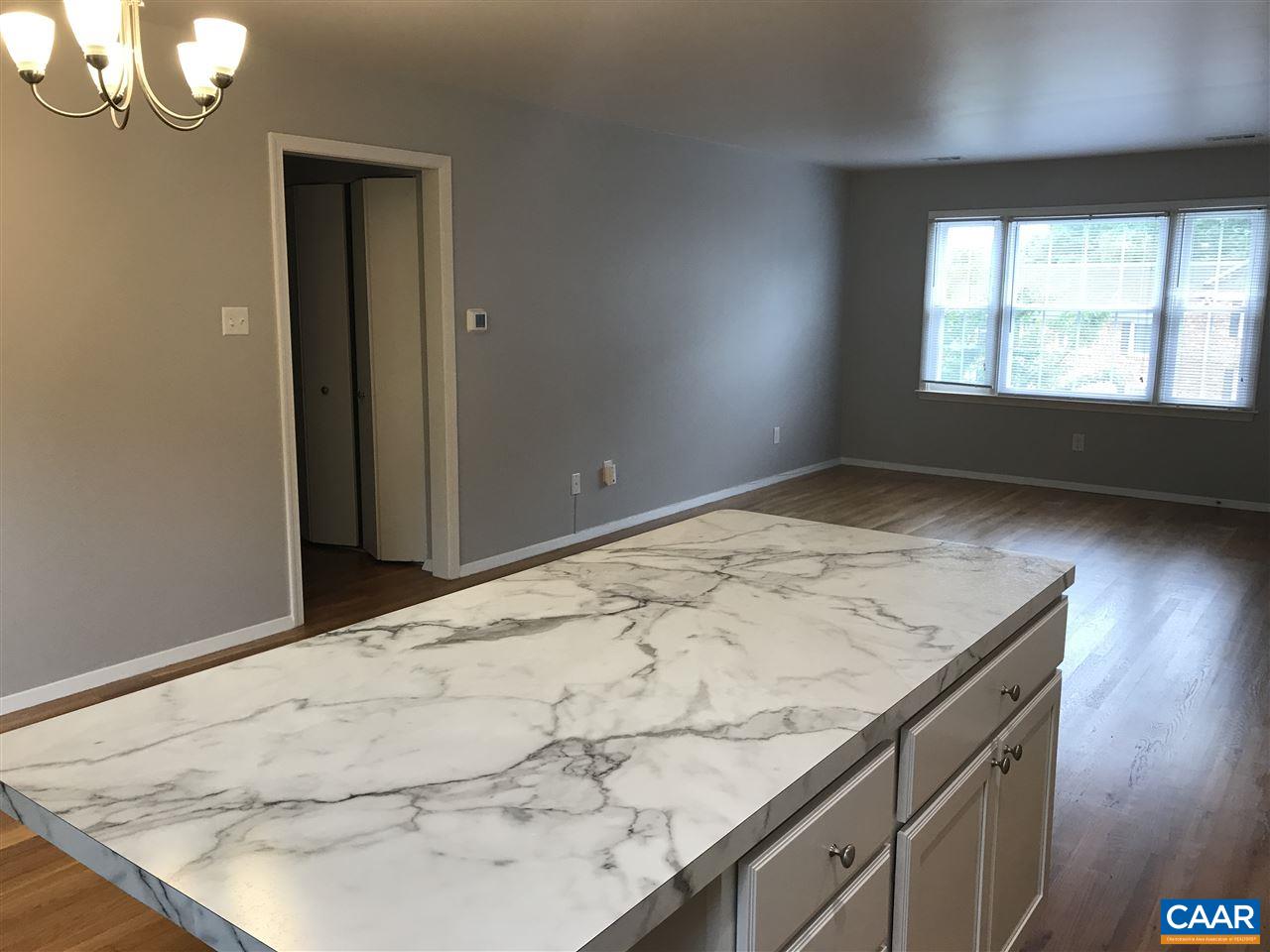 142 HESSIAN HILLS CIR Unit: 3