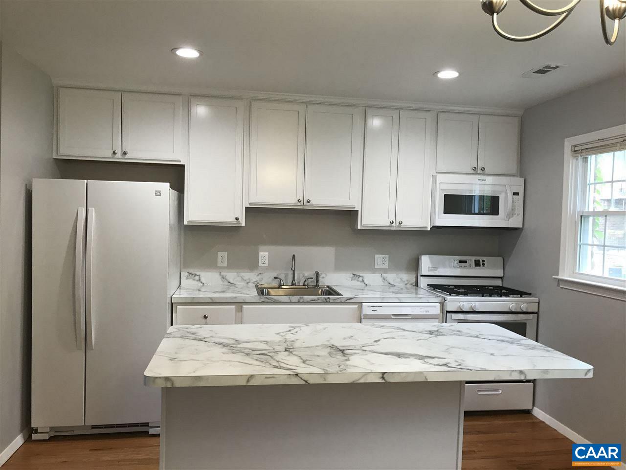 142 HESSIAN HILLS CIR Unit: 3
