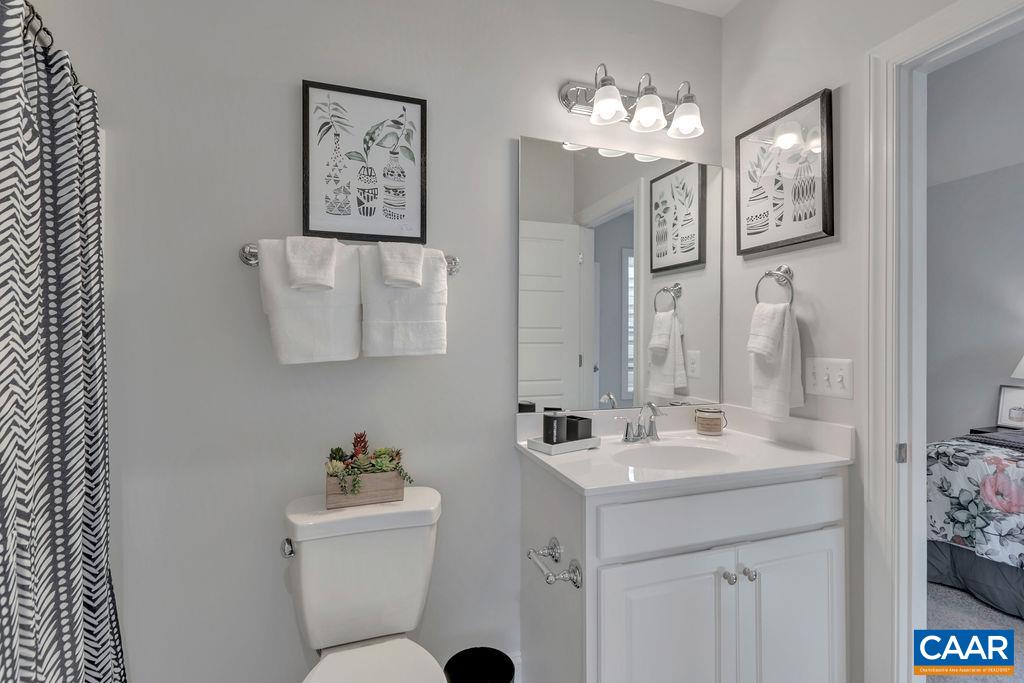 3469 THICKET RUN PL