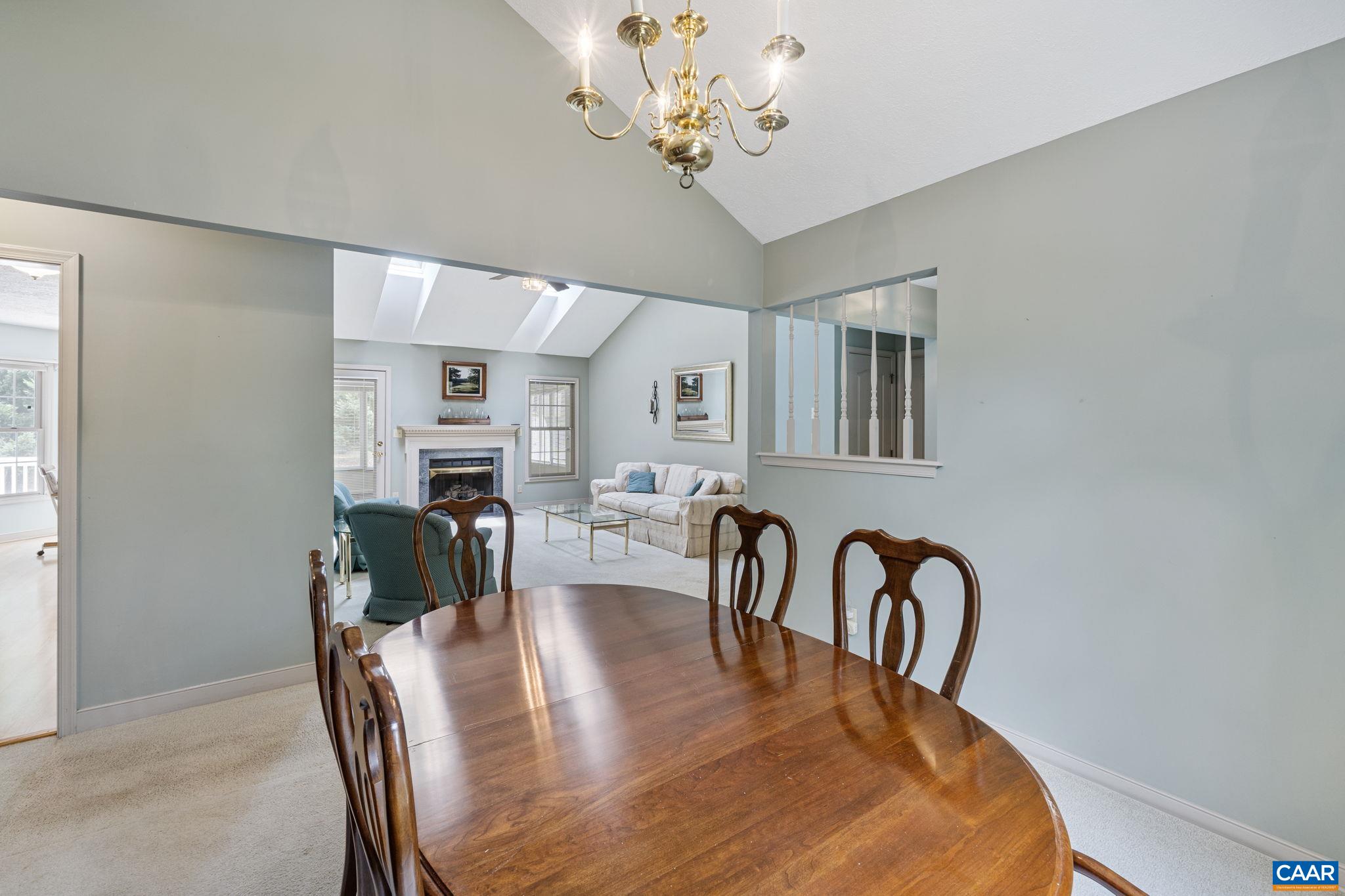 248 JEFFERSON DR