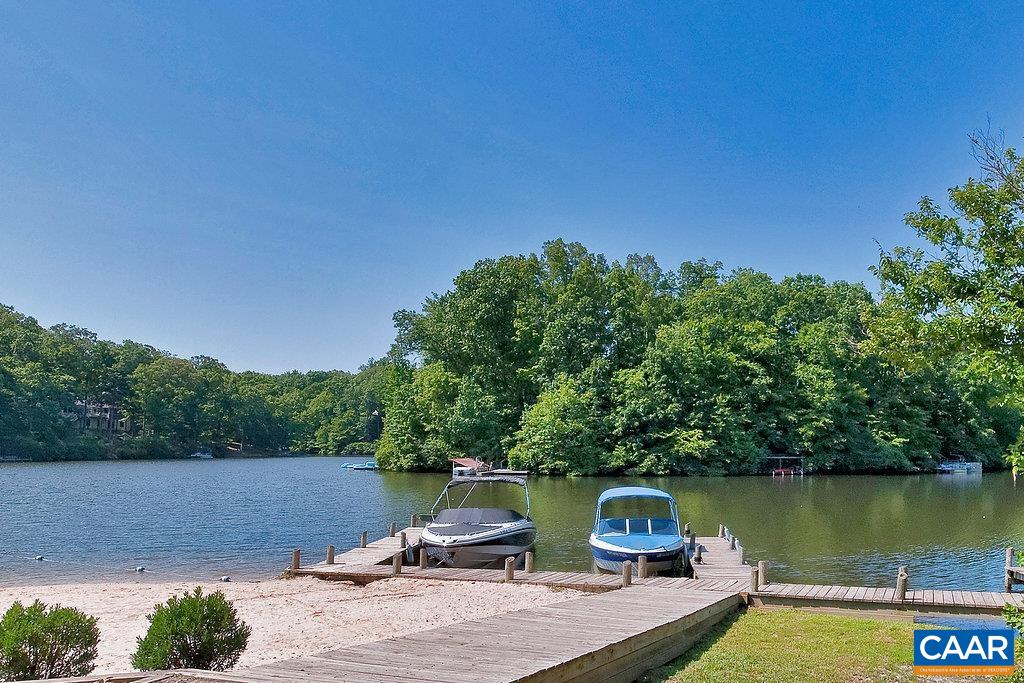 248 JEFFERSON DR