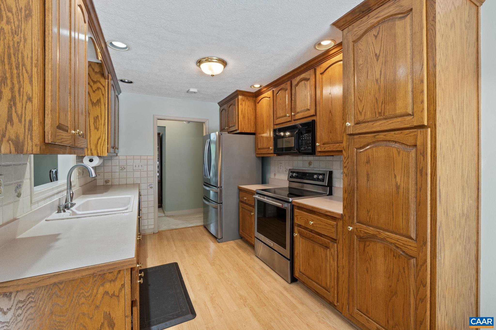 248 JEFFERSON DR