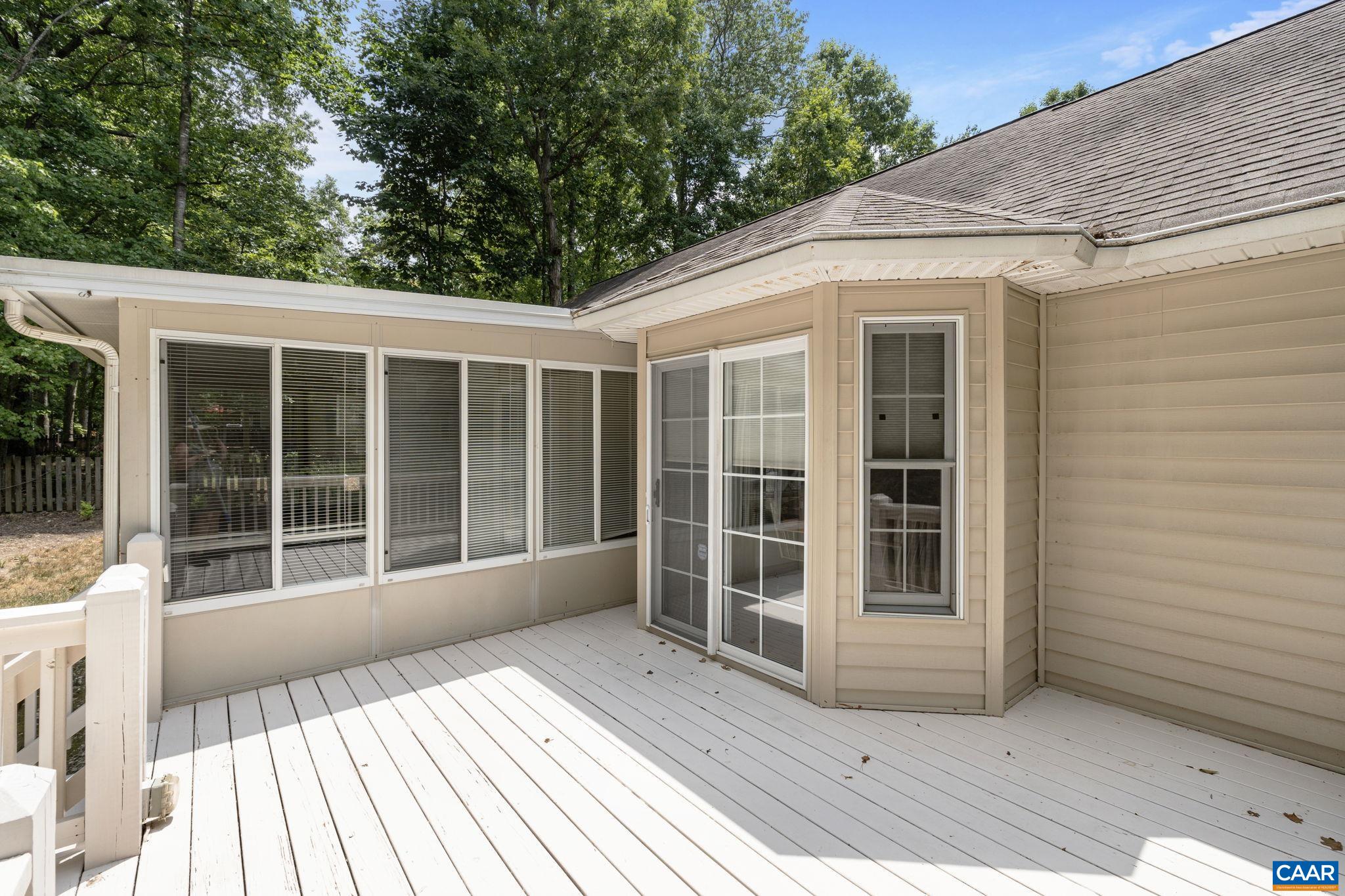 248 JEFFERSON DR