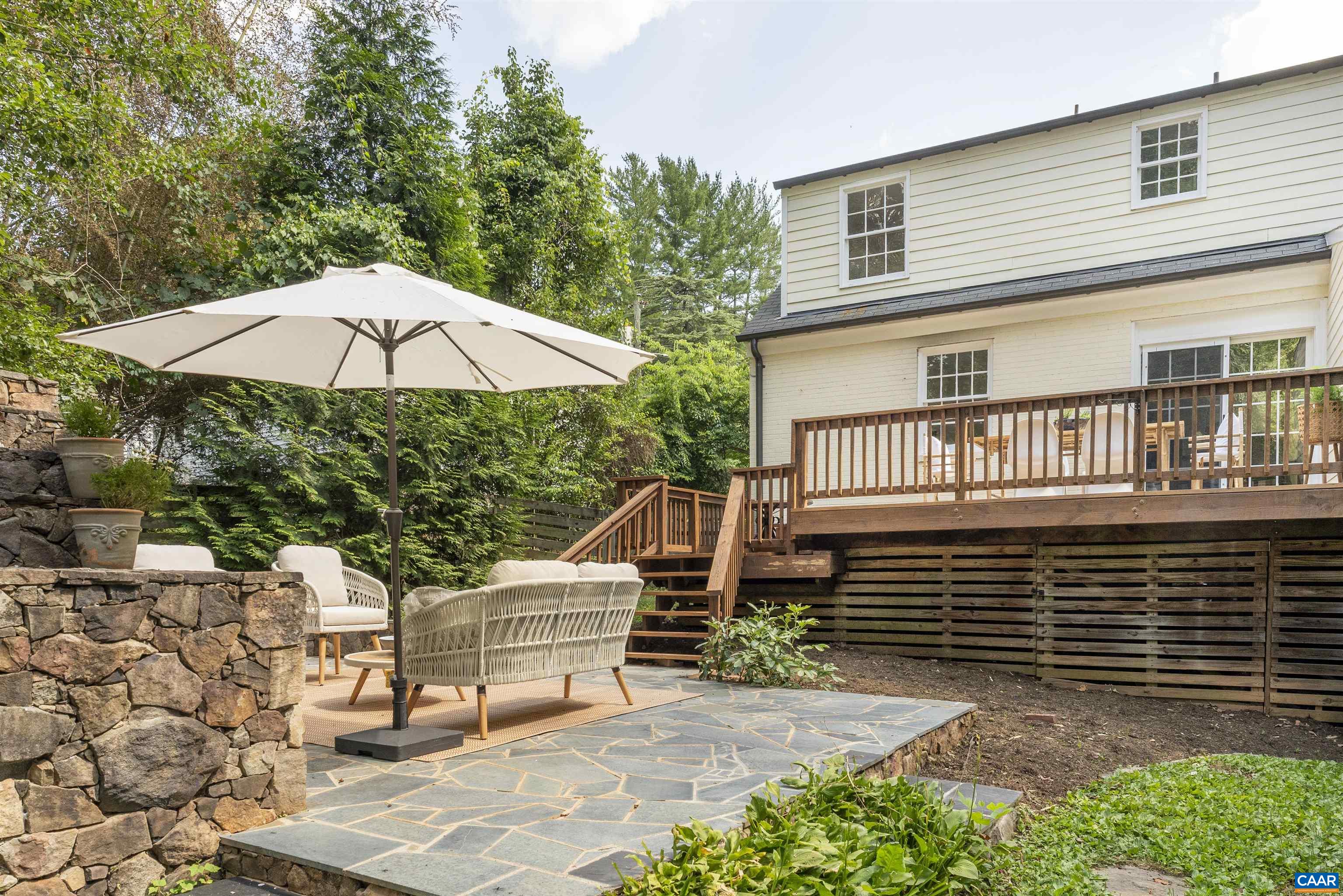 1607 CAMBRIDGE CIR