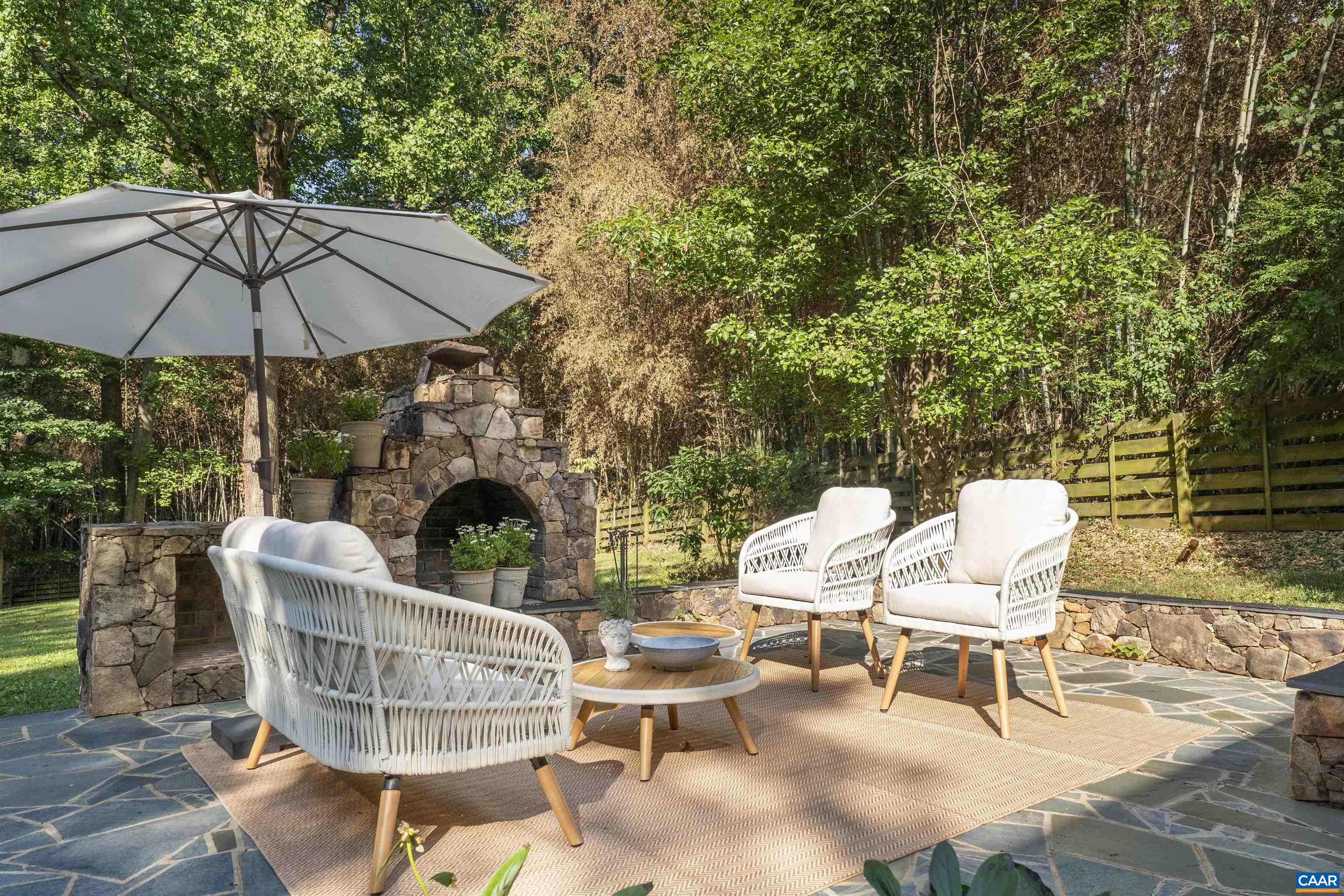 1607 CAMBRIDGE CIR