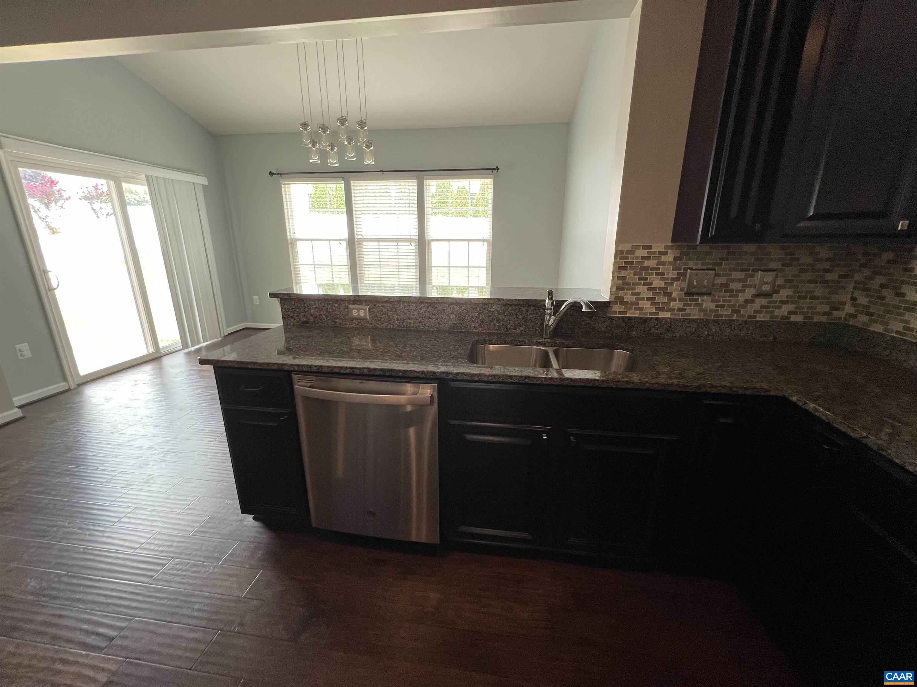 365 RIDGEMONT RD