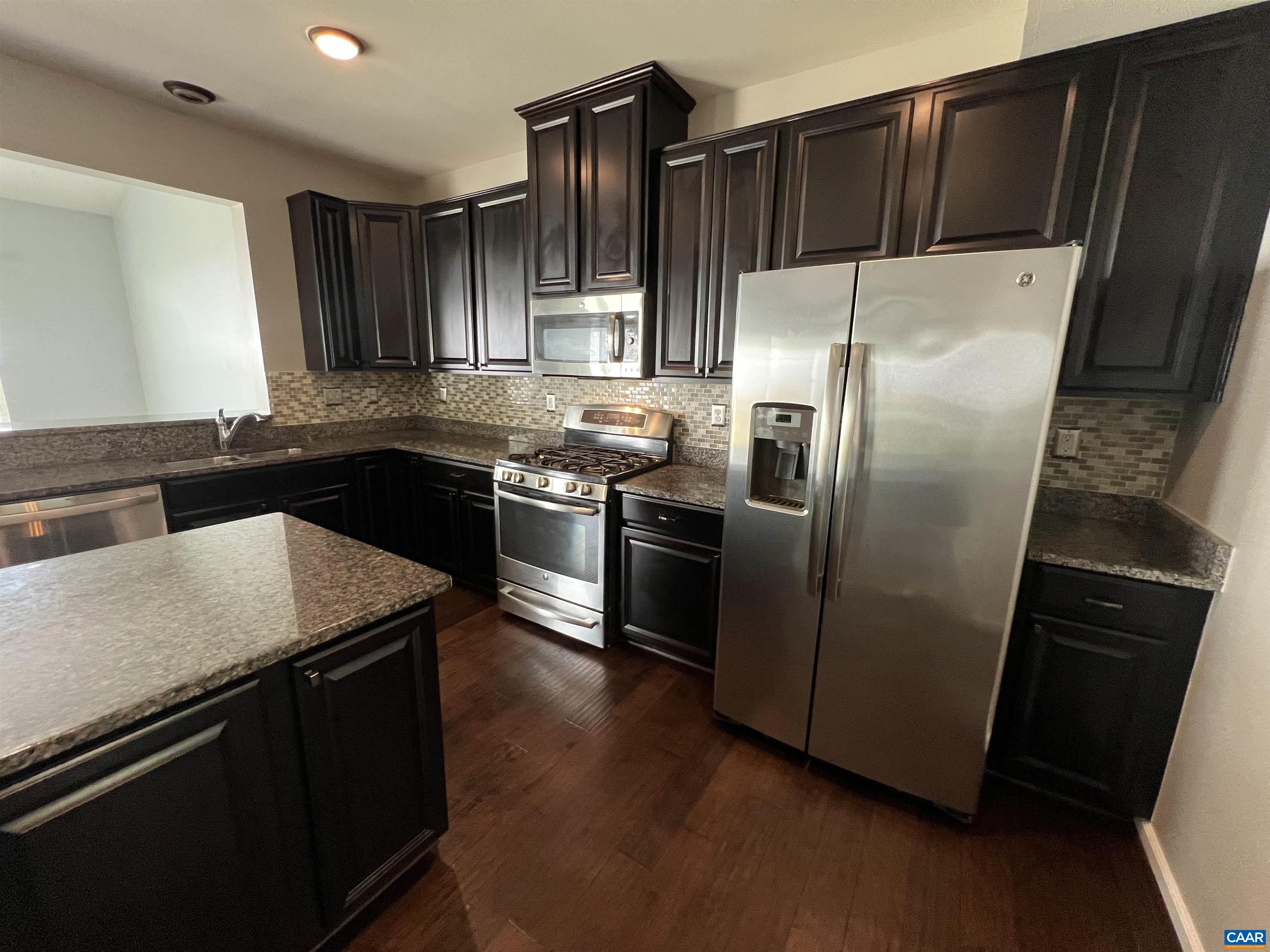 365 RIDGEMONT RD