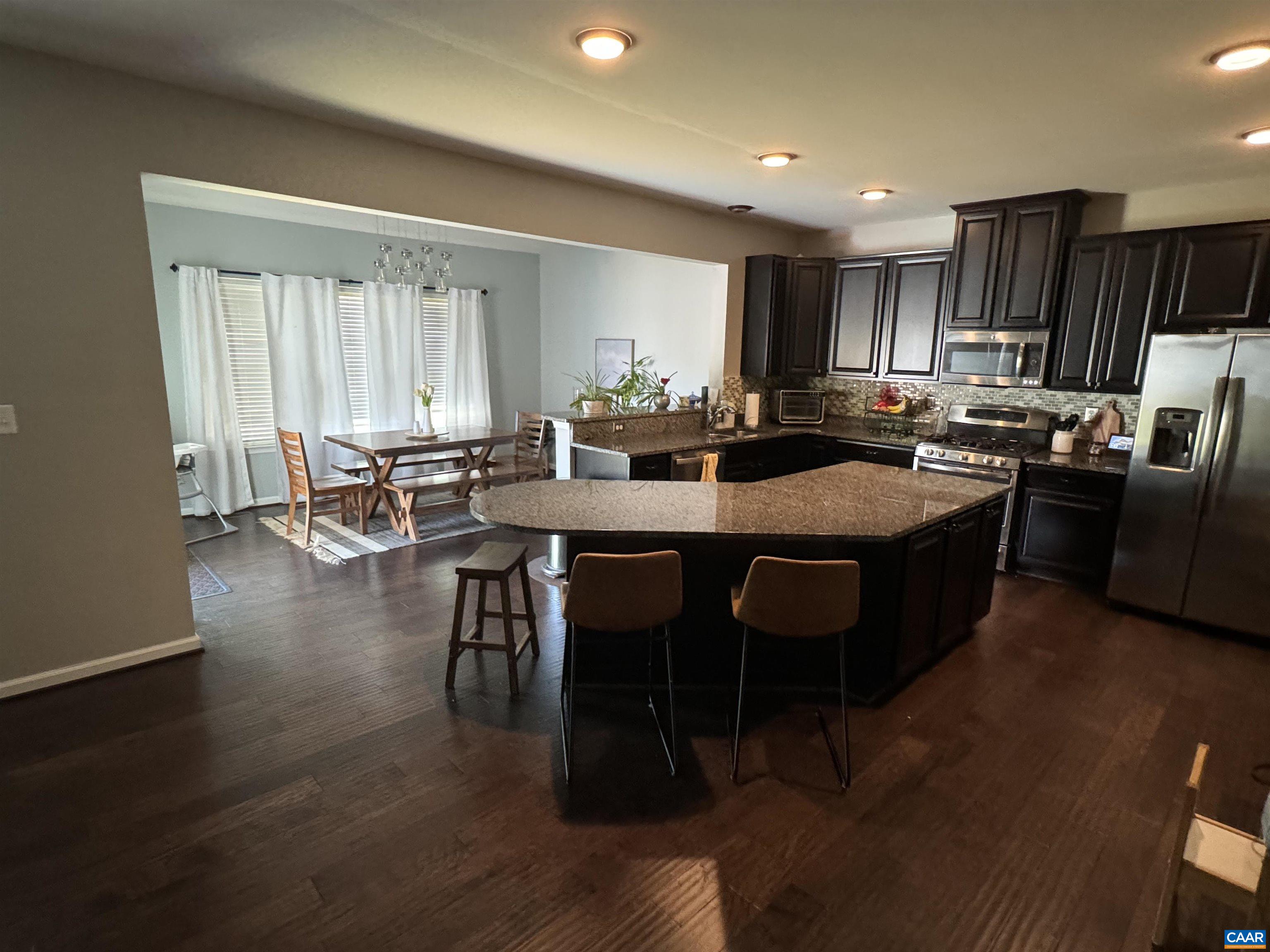 365 RIDGEMONT RD